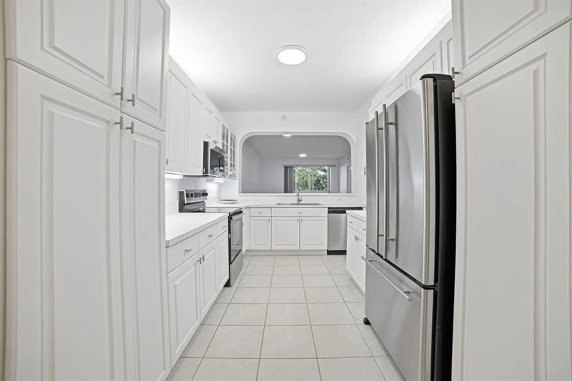 Property Slideshow image 6 of 44 | 7739 southampton ter 411, Tamarac, FL, 33321