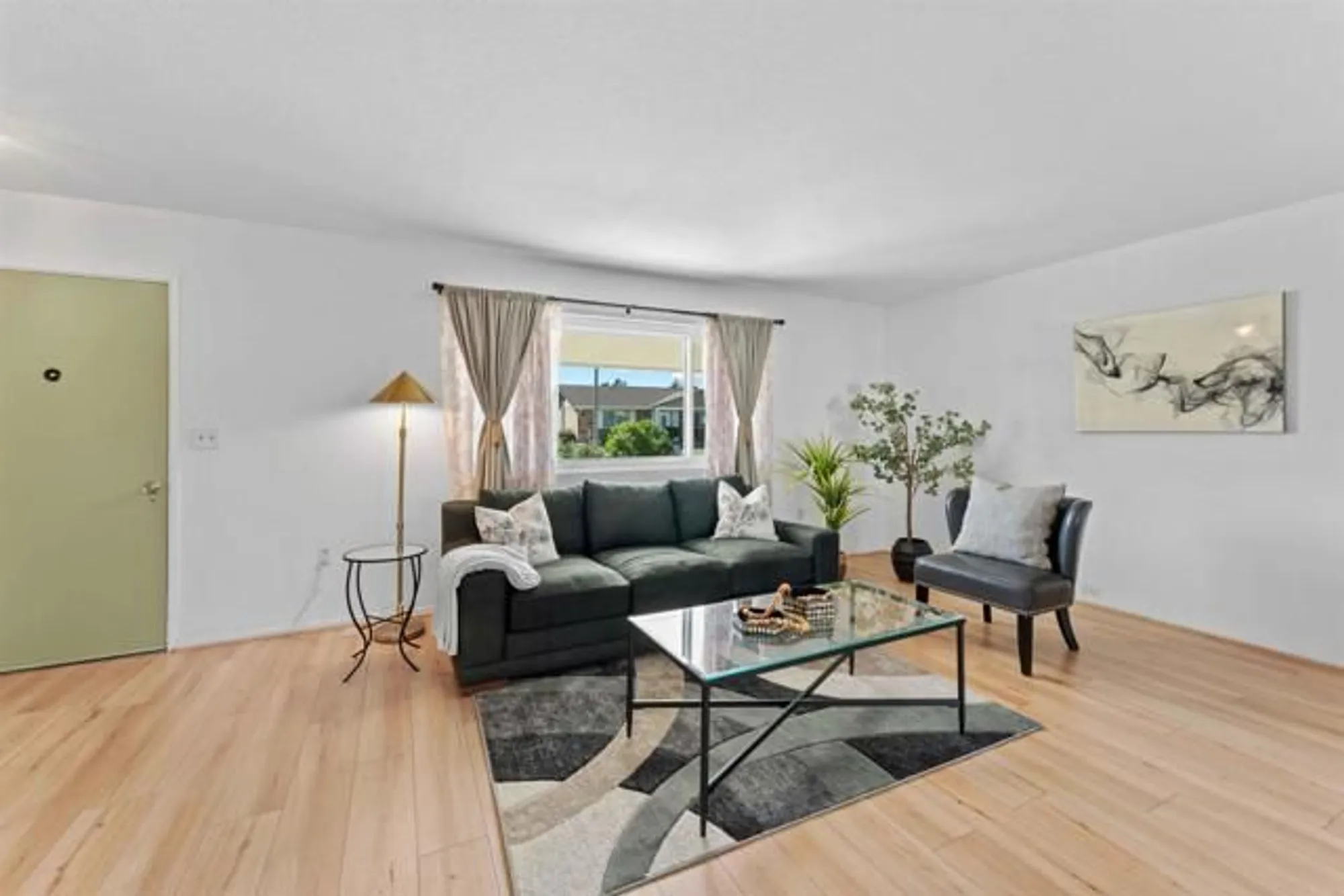 Property Slideshow image 4 of 28 | 25768 roanoke rd, Sun City, CA, 92586