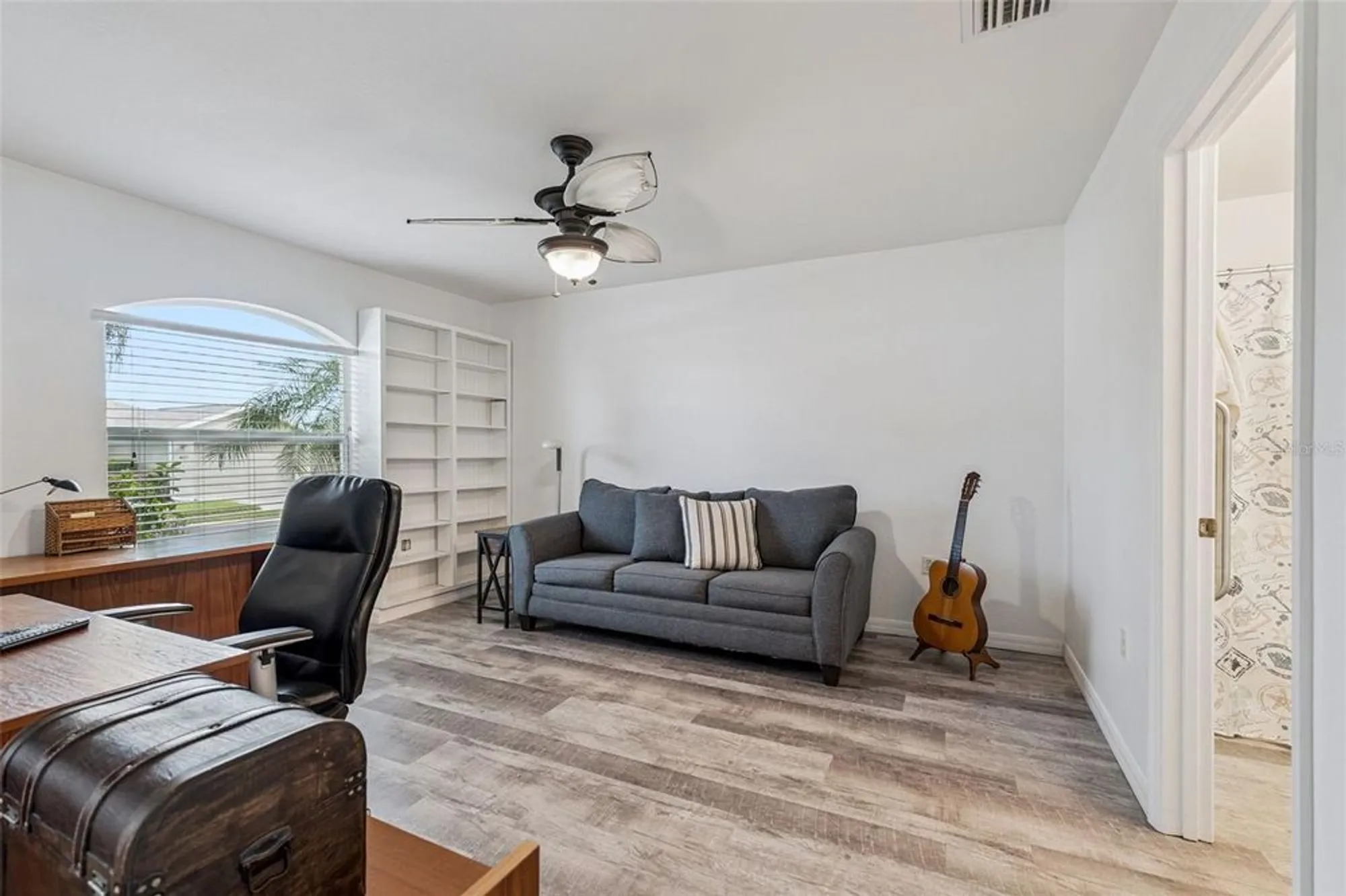 Property Slideshow image 20 of 40 | 400 lake suzanne dr, Lake Wales, FL, 33859