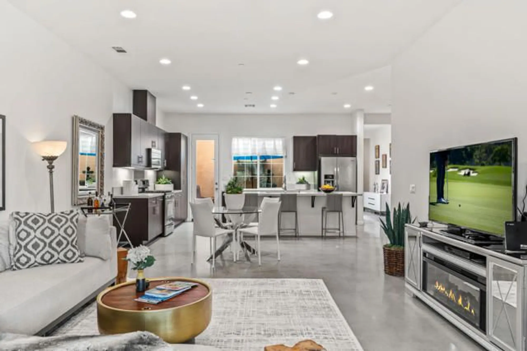 Property Slideshow image 13 of 57 | 4018 via fragante 2, Palm Desert, CA, 92260