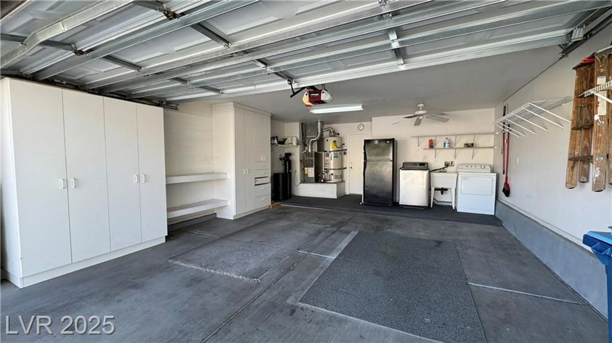Property Slideshow image 26 of 27 | 2202 spring water dr, Las Vegas, NV, 89134