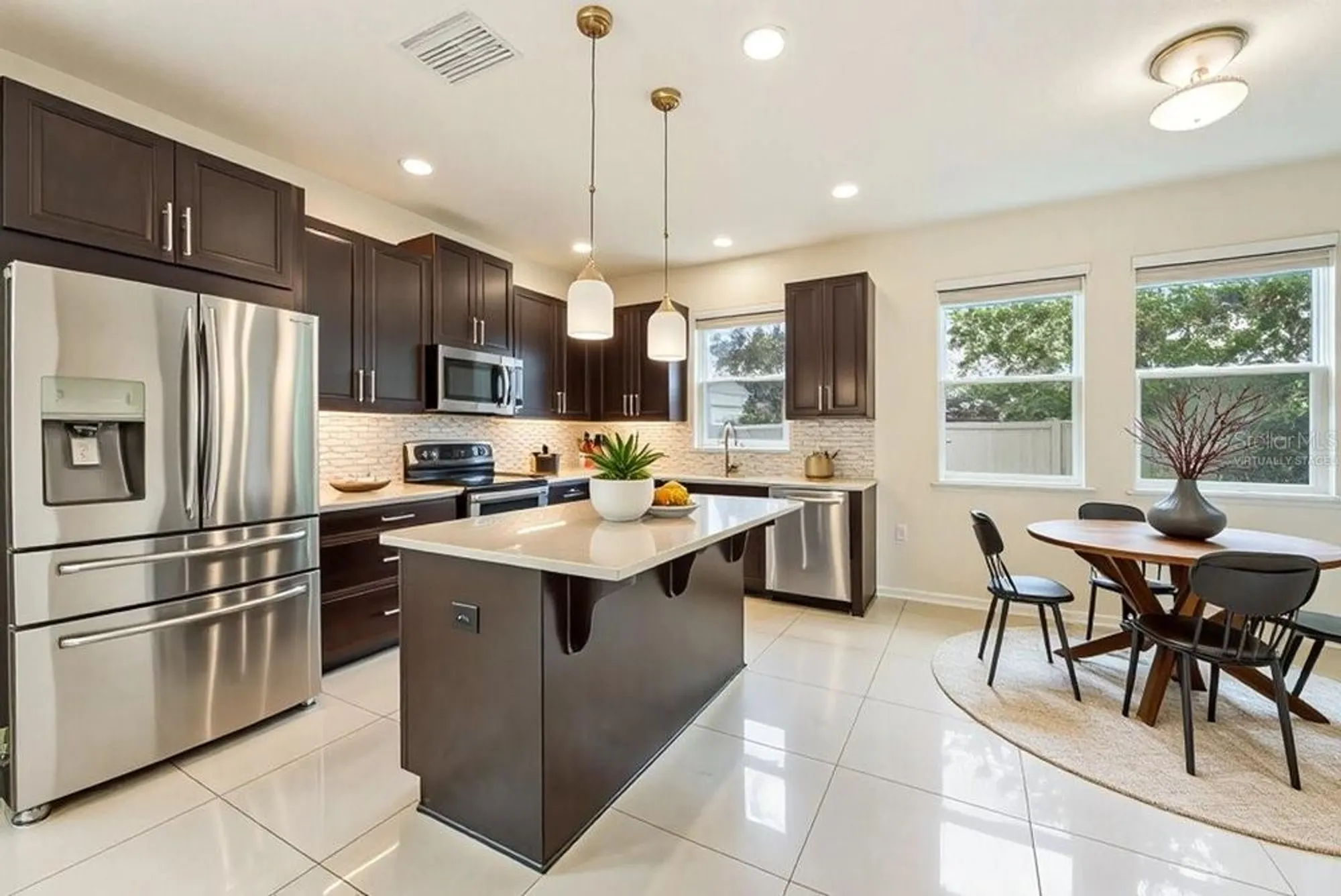 Property Slideshow image 5 of 50 | 11934 meadowgate pl, Lakewood Ranch, FL, 34211