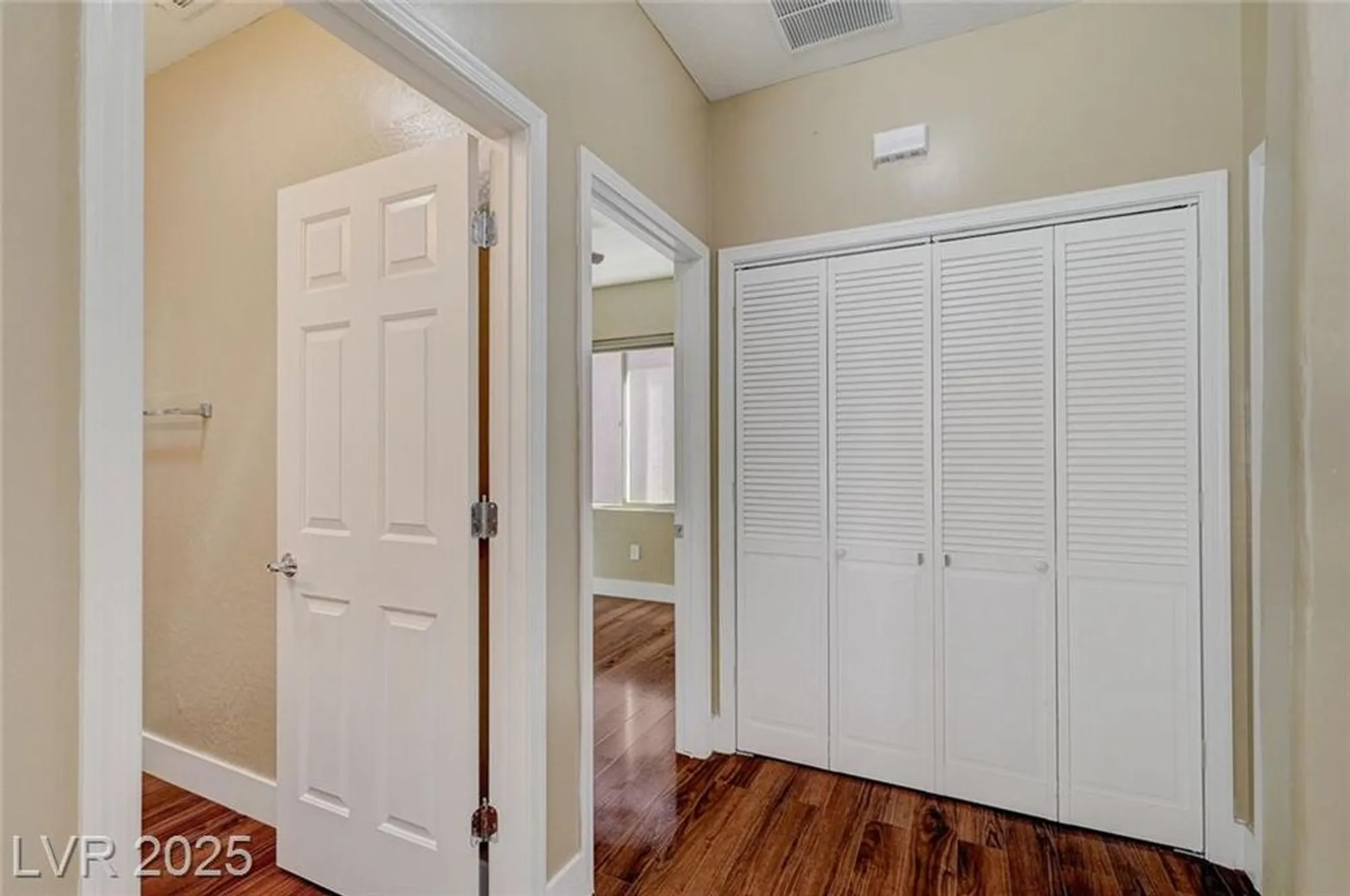 Property Slideshow image 33 of 61 | 2496 serene moon dr, Henderson, NV, 89044