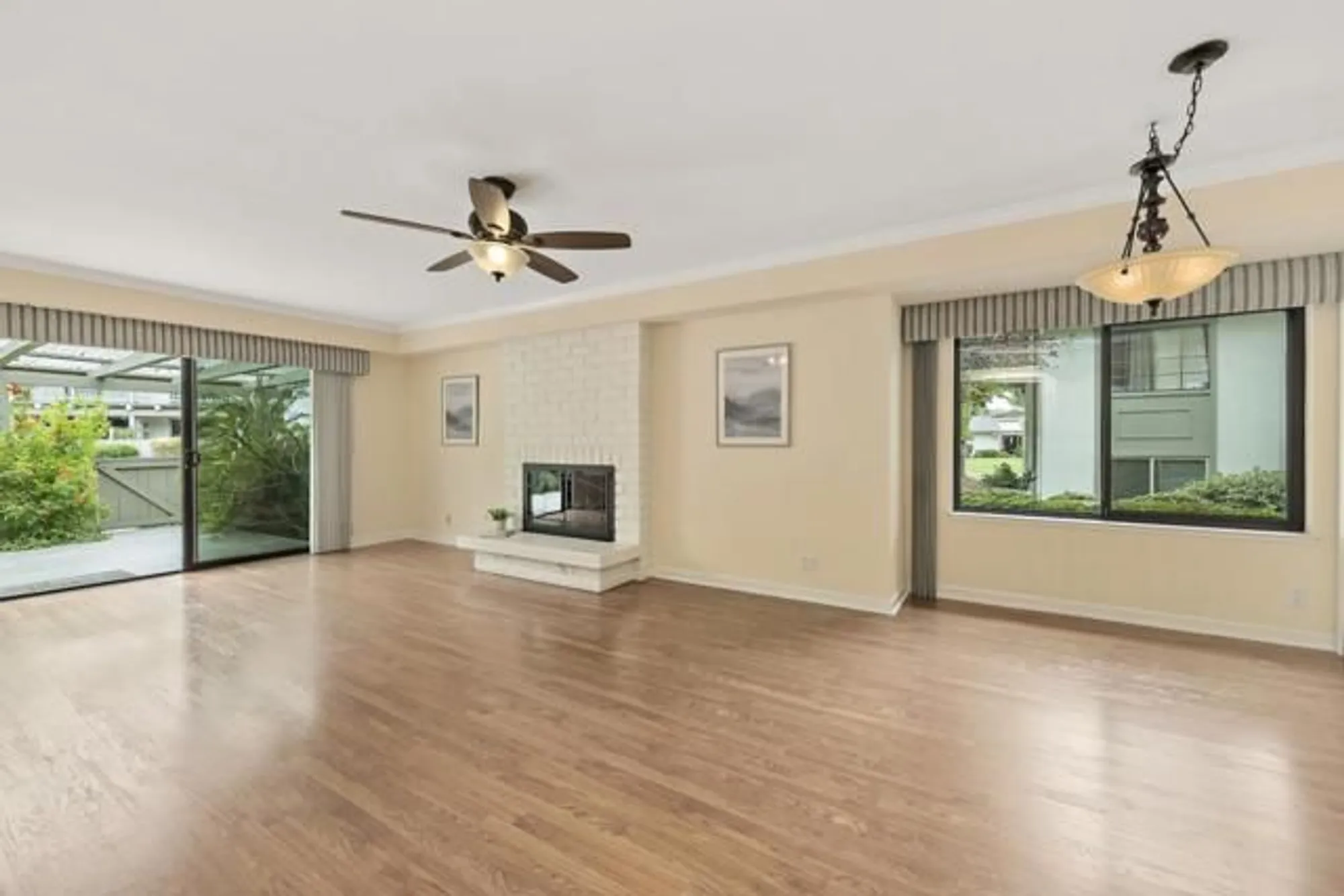 Property Slideshow image 9 of 34 | 5336 cribari gln, San Jose, CA, 95135