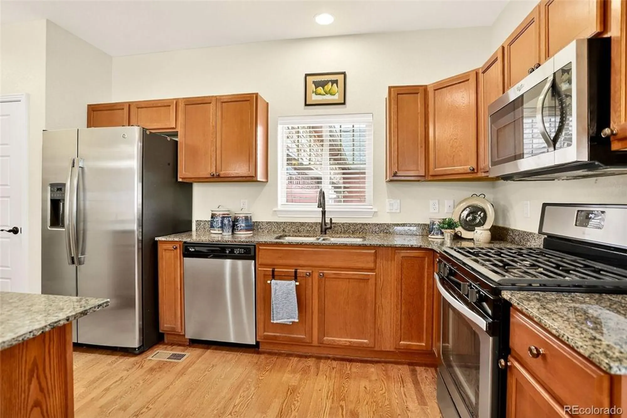 Property Slideshow image 13 of 32 | 12627 madison way, Thornton, CO, 80241