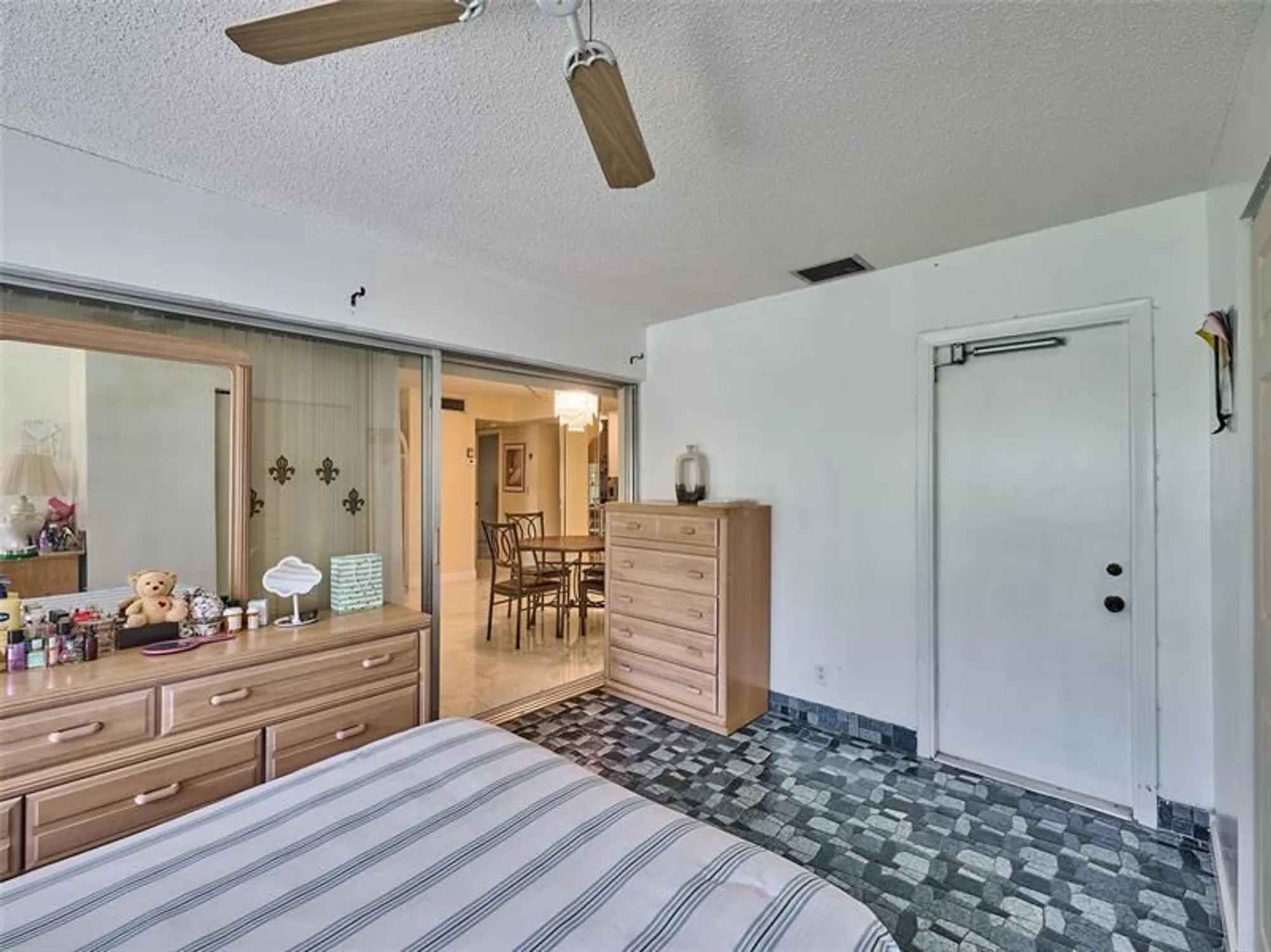 Property Slideshow image 26 of 26 | 7708 margate blvd, Margate, FL, 33063