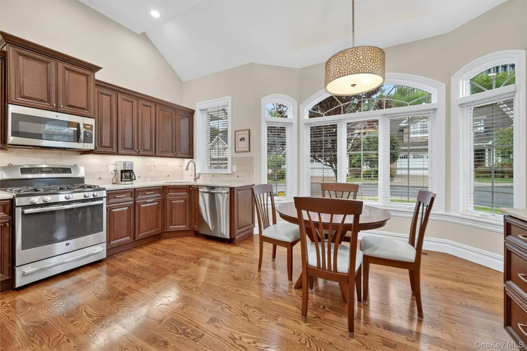 Property Slideshow image 7 of 44 | 29 michael roberts ct, Pearl River, NY, 10965