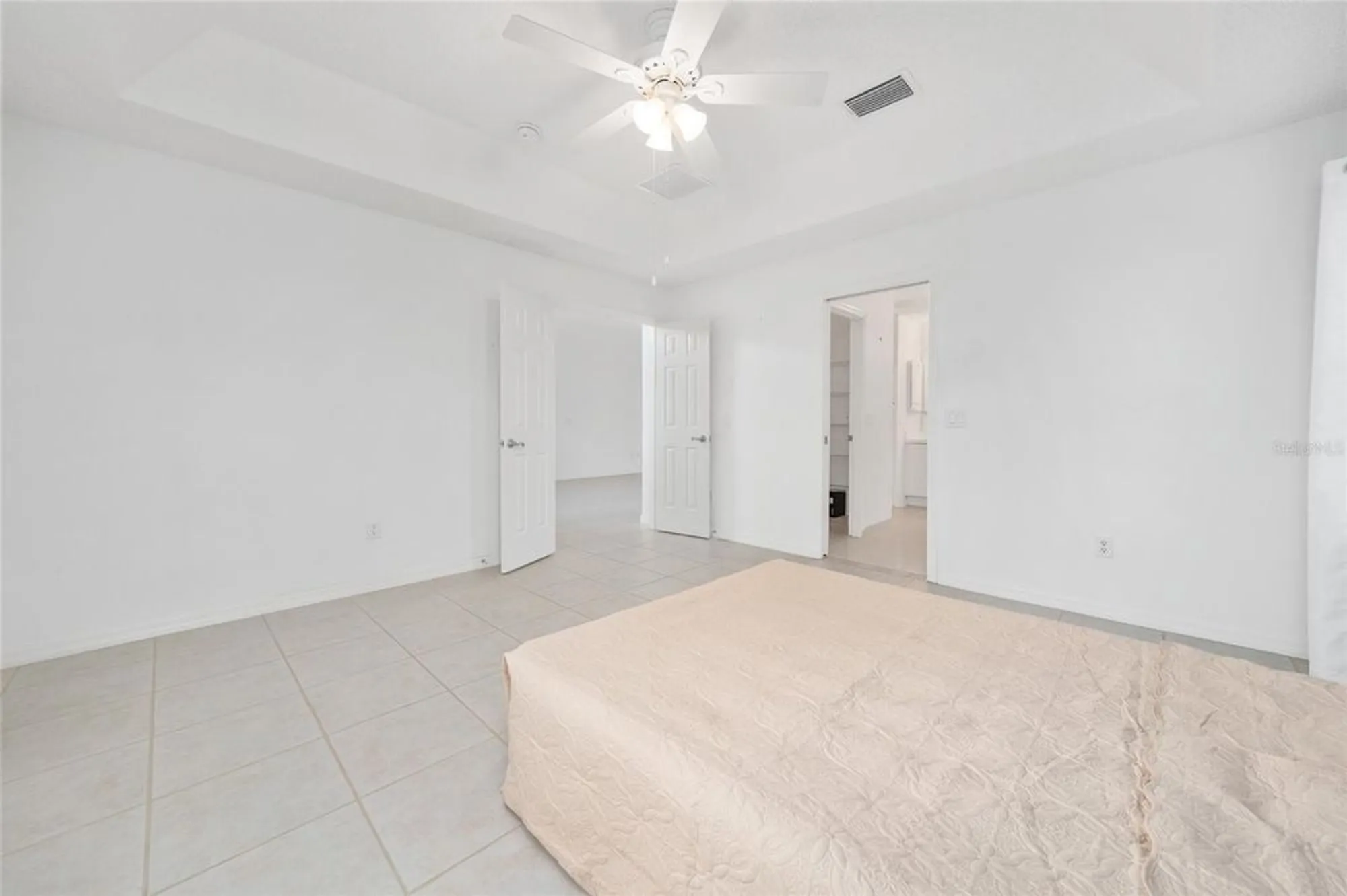 Property Slideshow image 37 of 72 | 560 smithfield pl, The Villages, FL, 32162