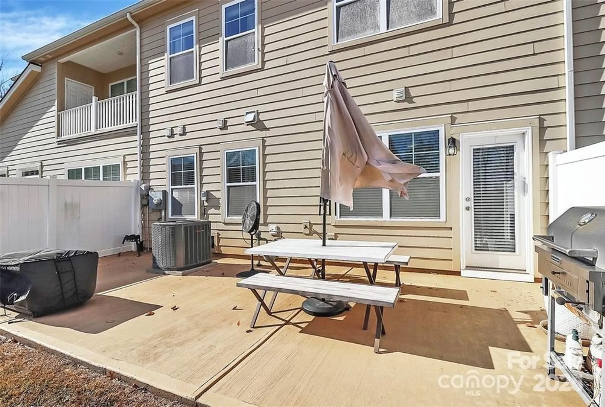 Property Slideshow image 37 of 44 | 4146 la crema dr, Charlotte, NC, 28214