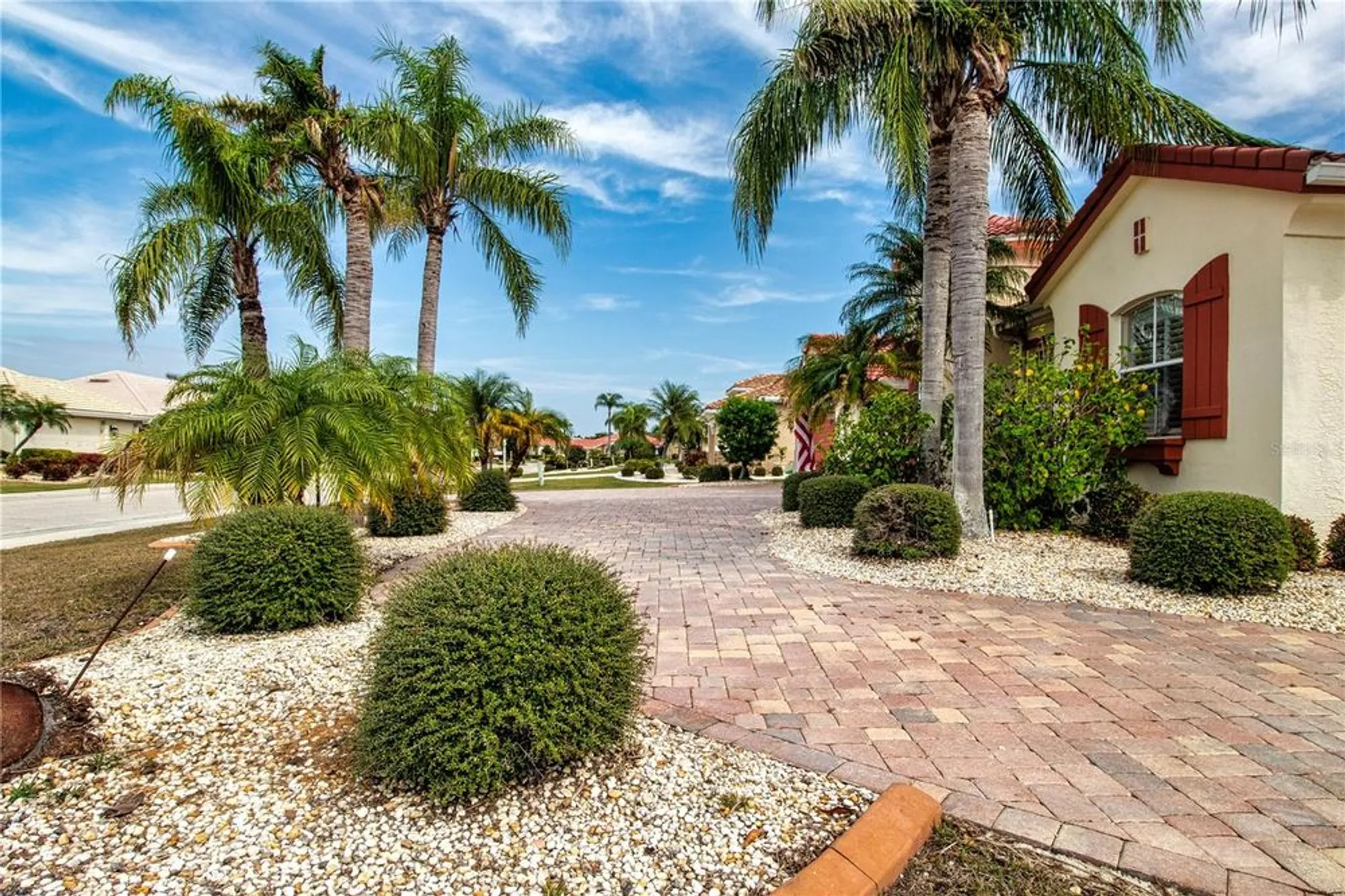 Property Slideshow image 1 of 74 | 1115 signature dr, Sun City Center, FL, 33573