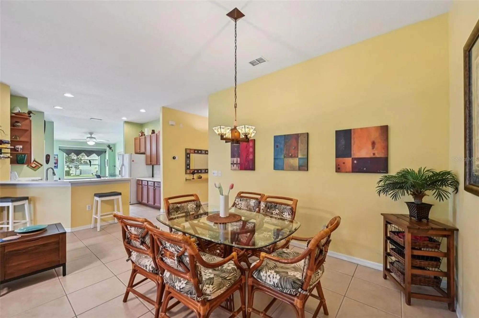 Property Slideshow image 10 of 61 | 2103 grantham greens dr, Sun City Center, FL, 33573