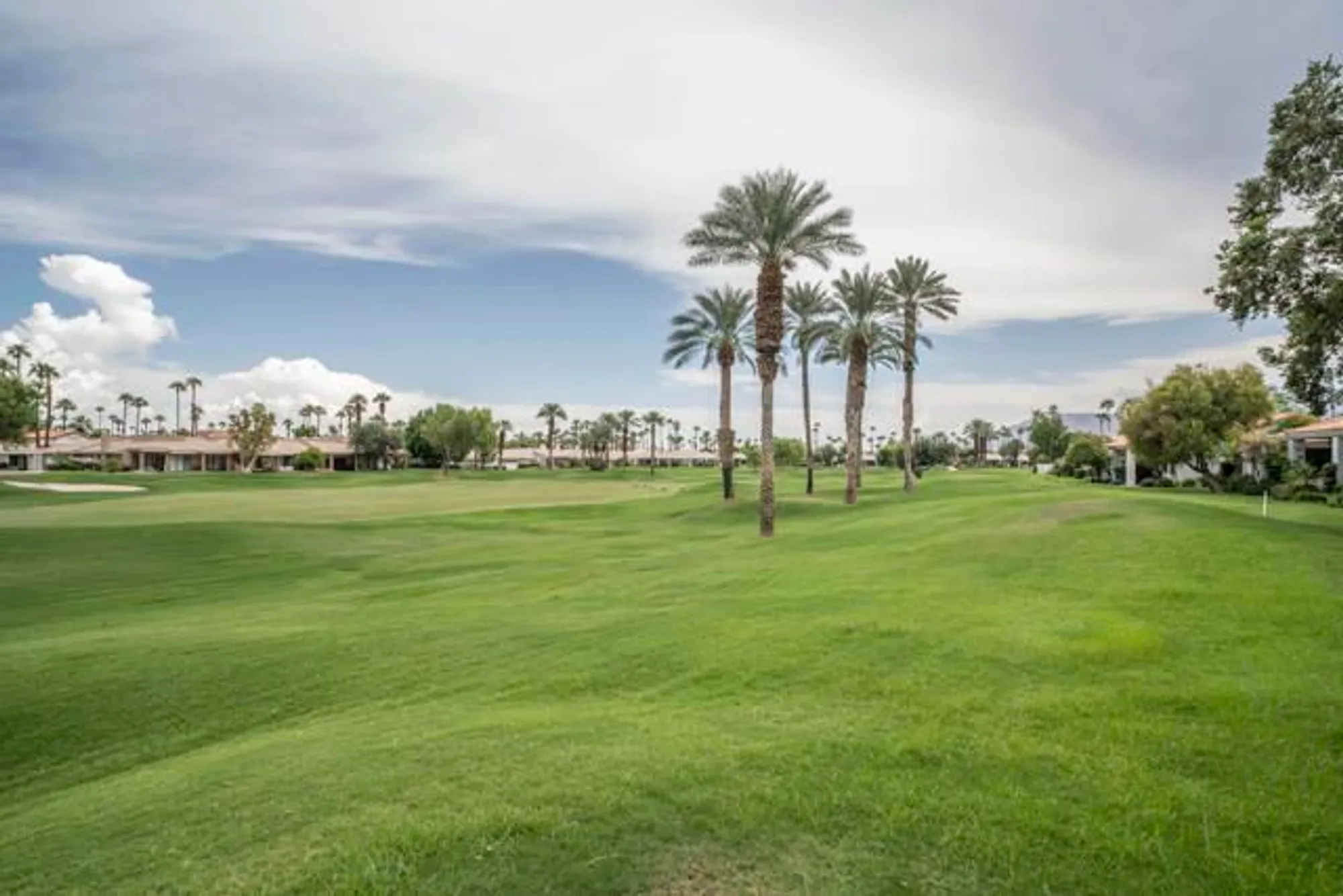 Property Slideshow image 9 of 41 | 55412 riviera, La Quinta, CA, 92253