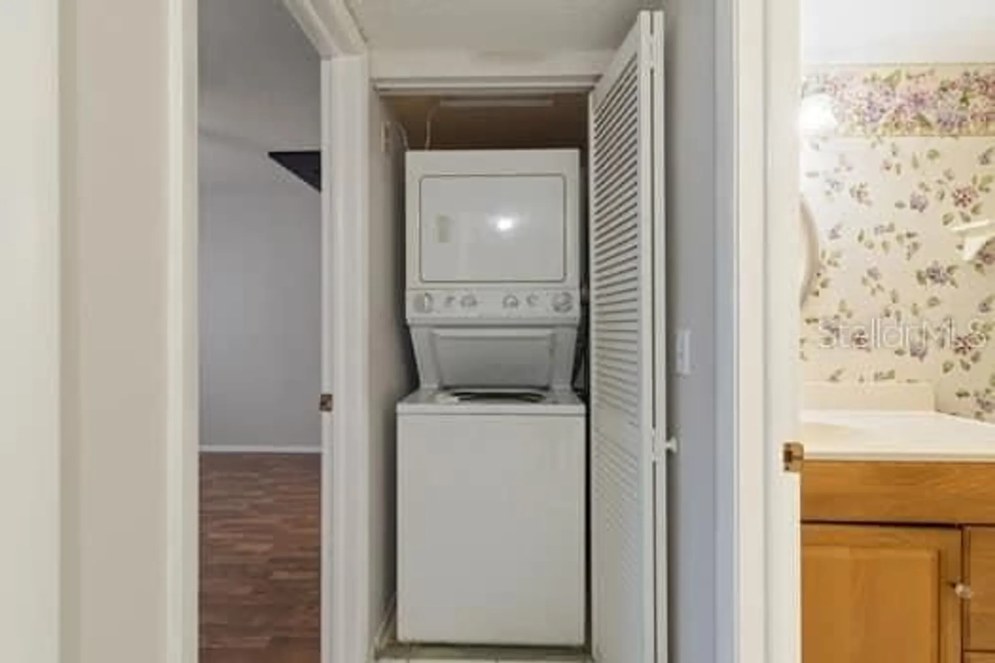 Property Slideshow image 28 of 45 | 1515 forrest nelson blvd e106, Port Charlotte, FL, 33952