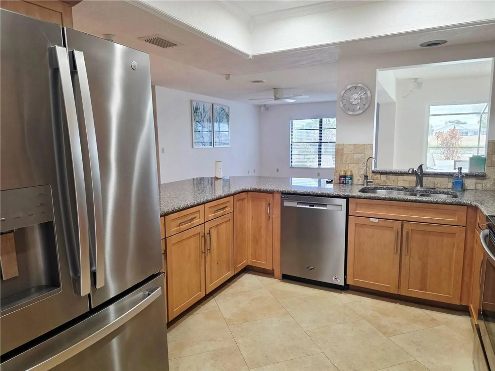 Property Slideshow image 27 of 37 | 1924 new bedford dr, Sun City Center, FL, 33573