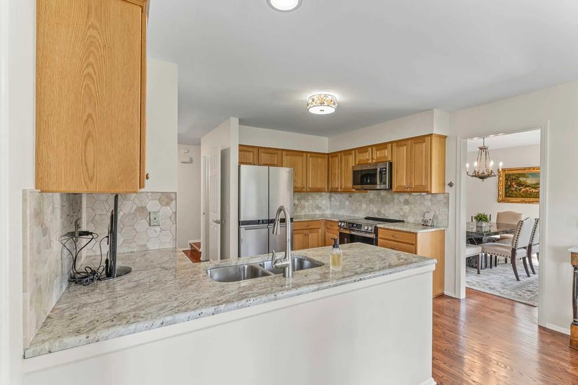 Property Slideshow image 8 of 30 | , Prospect Heights, IL, 60070