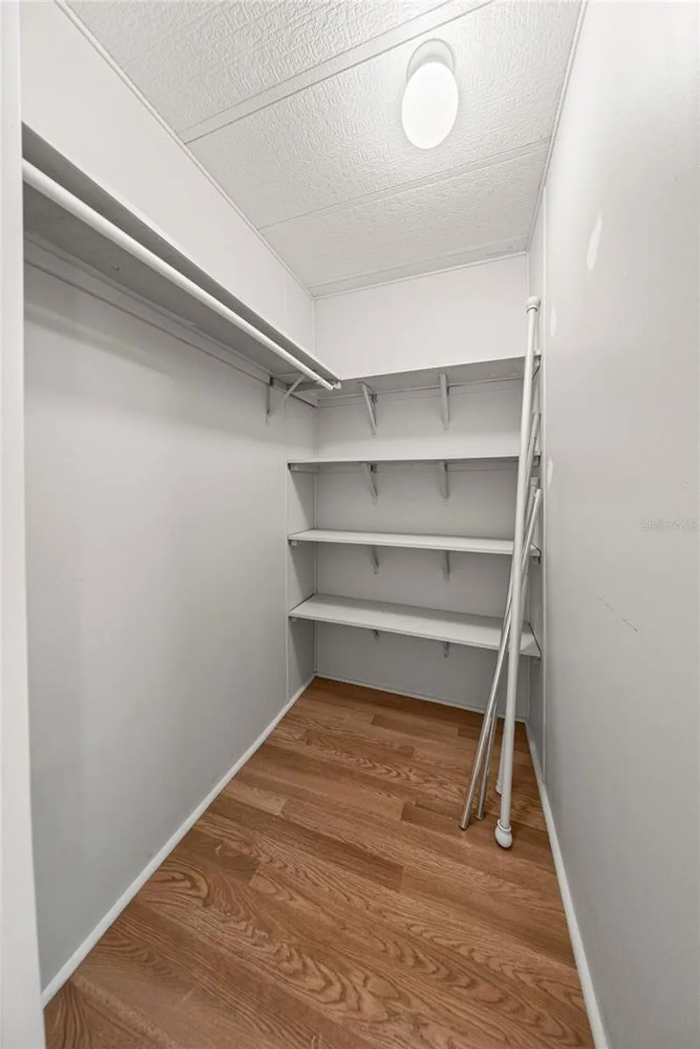 Property Slideshow image 21 of 31 | 712 devon dr, Lady Lake, FL, 32159