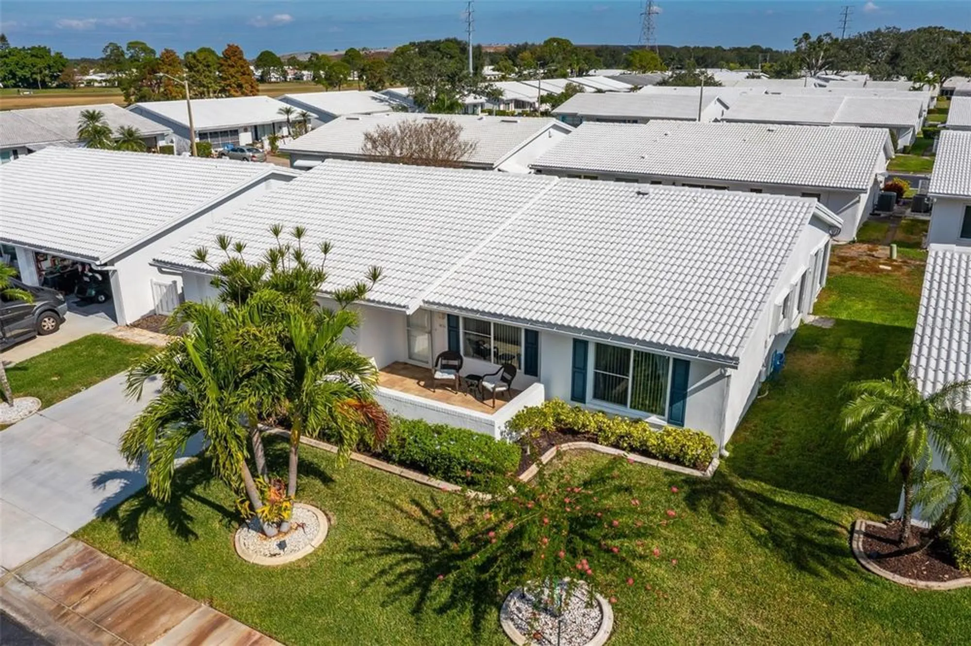 Property Slideshow image 4 of 72 | 9235 35th way n # 6, Pinellas Park, FL, 33782