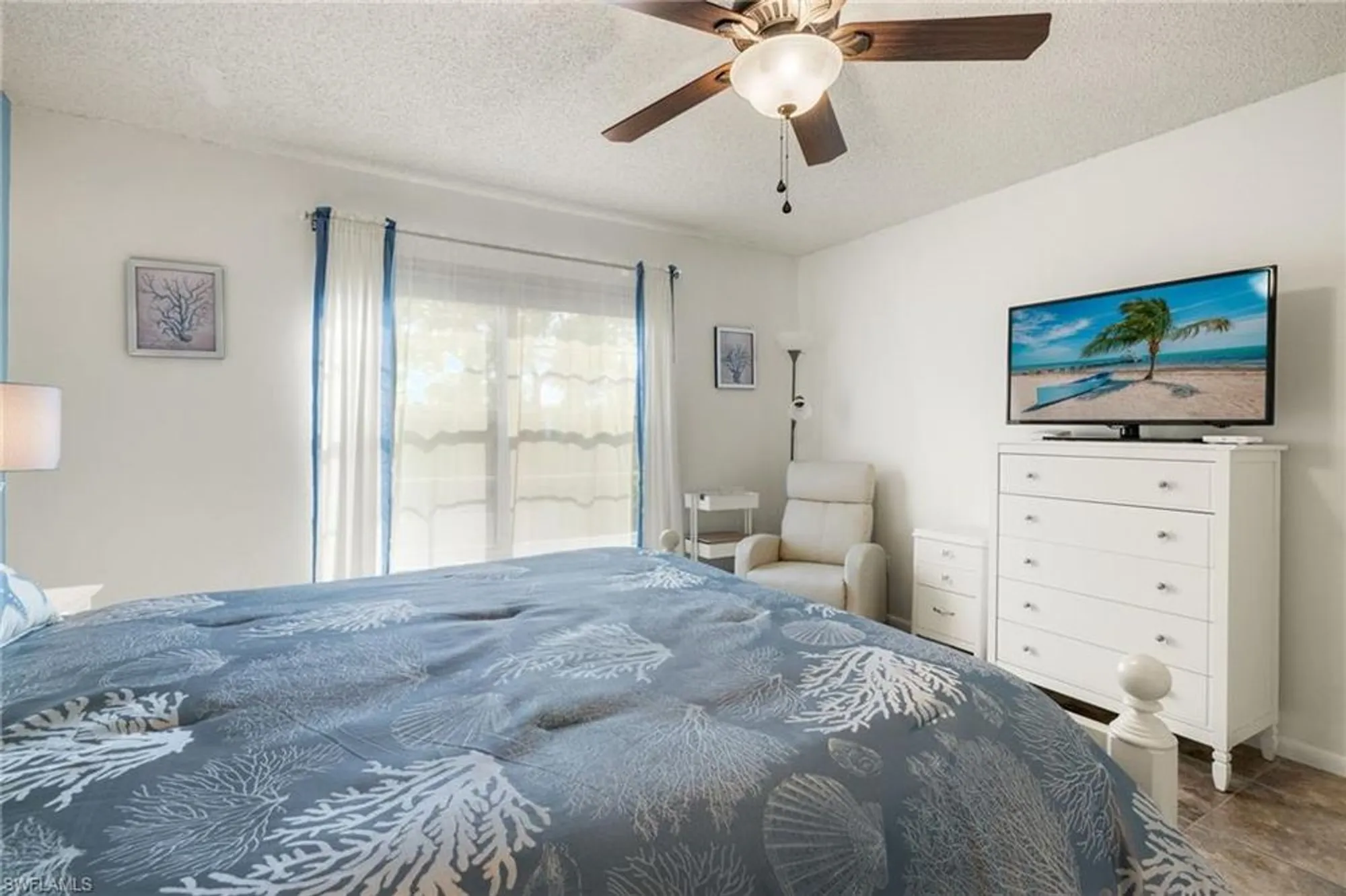Property Slideshow image 14 of 27 | 1340 s brandywine cir apt 3, Fort Myers, FL, 33919