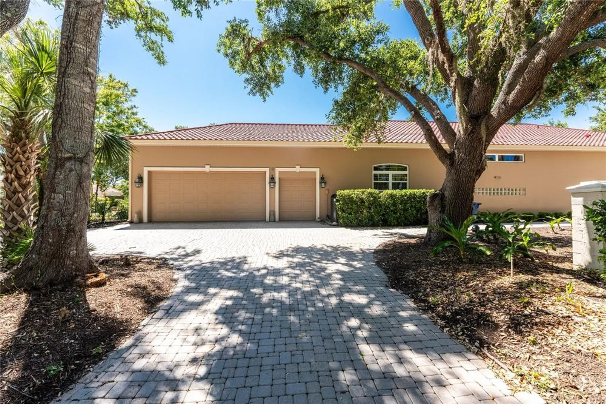 Property Slideshow image 3 of 98 | 26 saint croix way, Englewood, FL, 34223