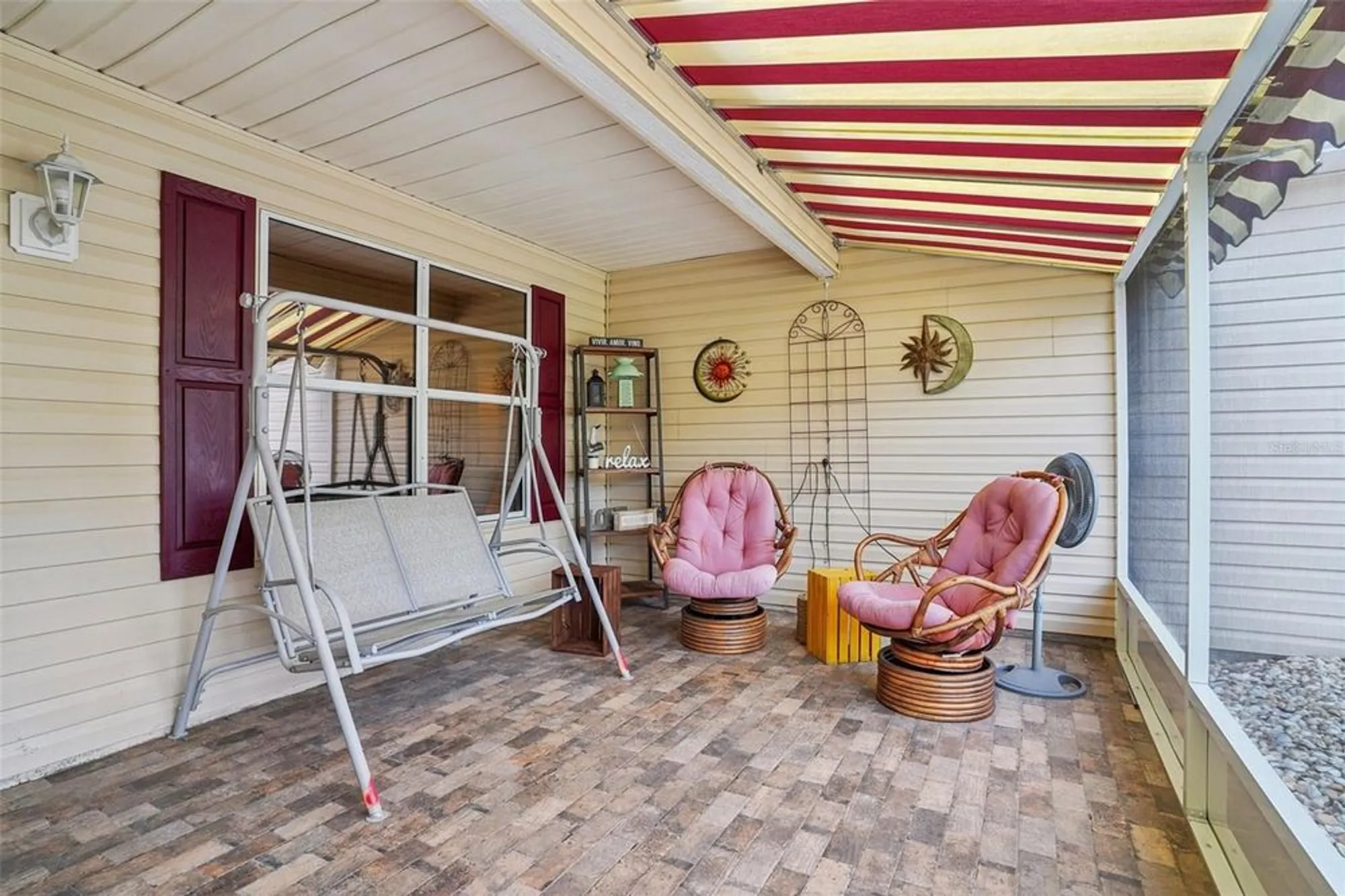 Property Slideshow image 7 of 38 | 2737 privada dr, The Villages, FL, 32162