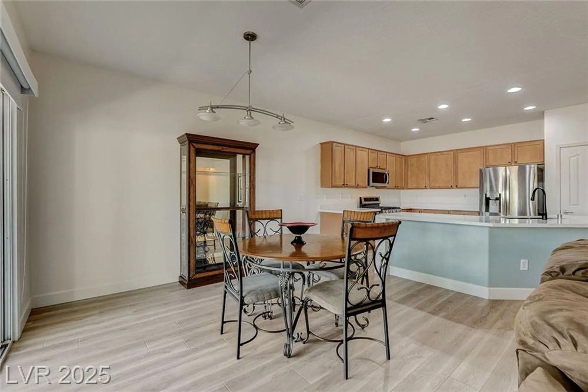 Property Slideshow image 14 of 64 | 7873 broadwing dr, North Las Vegas, NV, 89084
