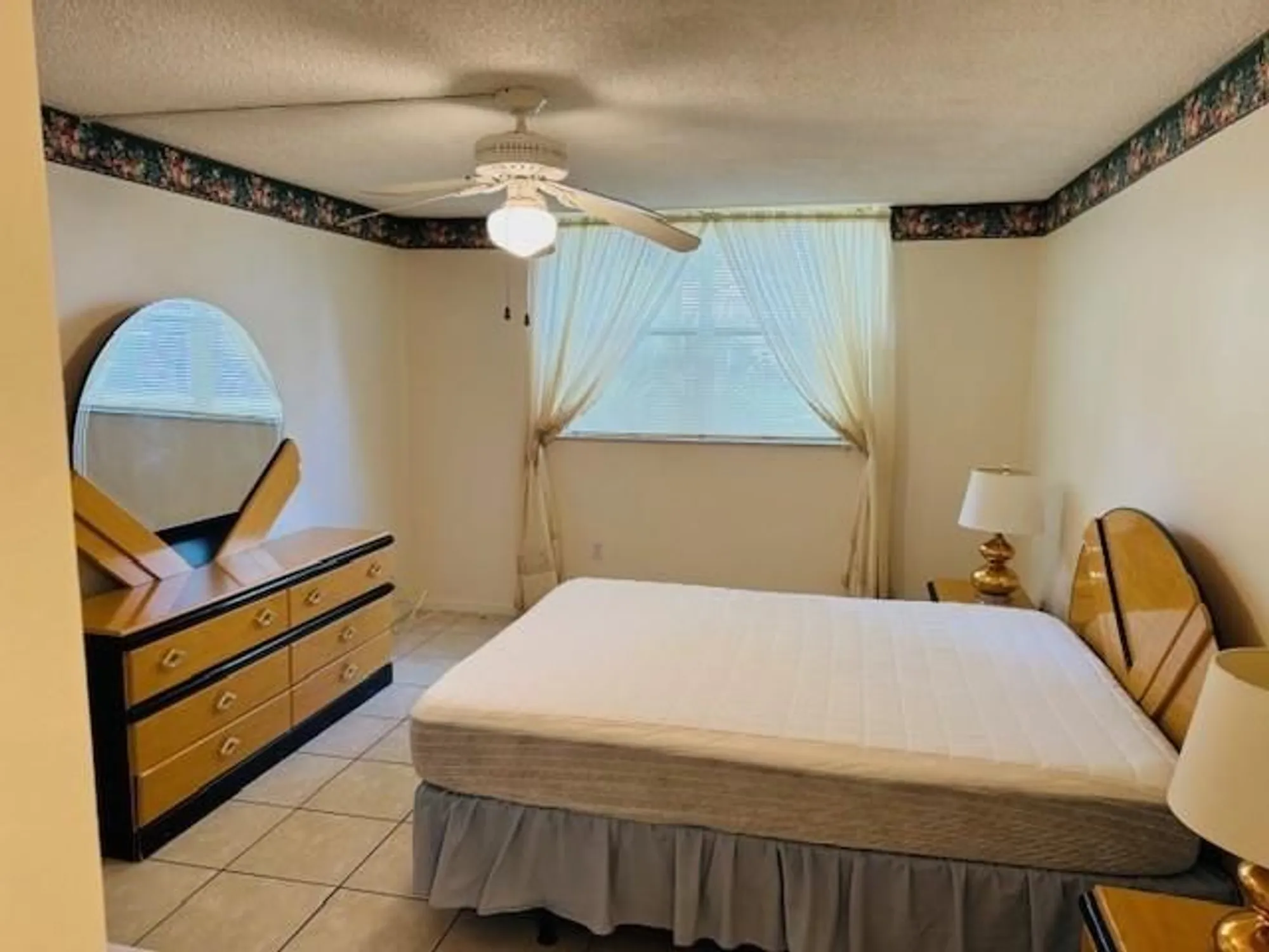 Property Slideshow image 4 of 16 | 9401 lime bay blvd apt 114, Tamarac, FL, 33321