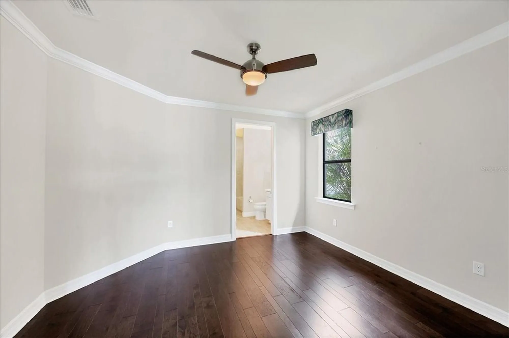 Property Slideshow image 25 of 54 | 5923 snowy egret dr, Sarasota, FL, 34238