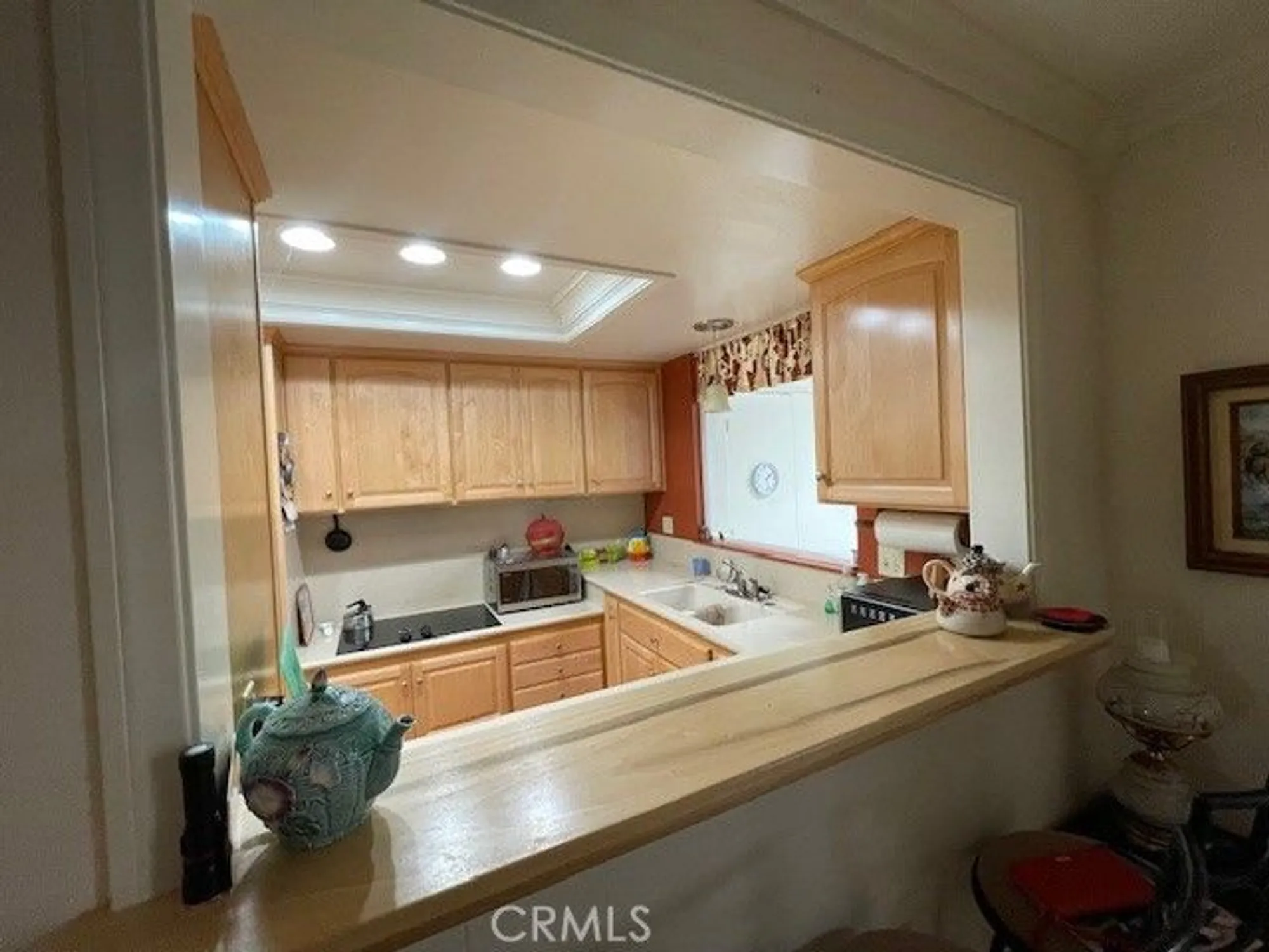 Property Slideshow image 8 of 19 | 13360 del monte dr apt 2b, Seal Beach, CA, 90740
