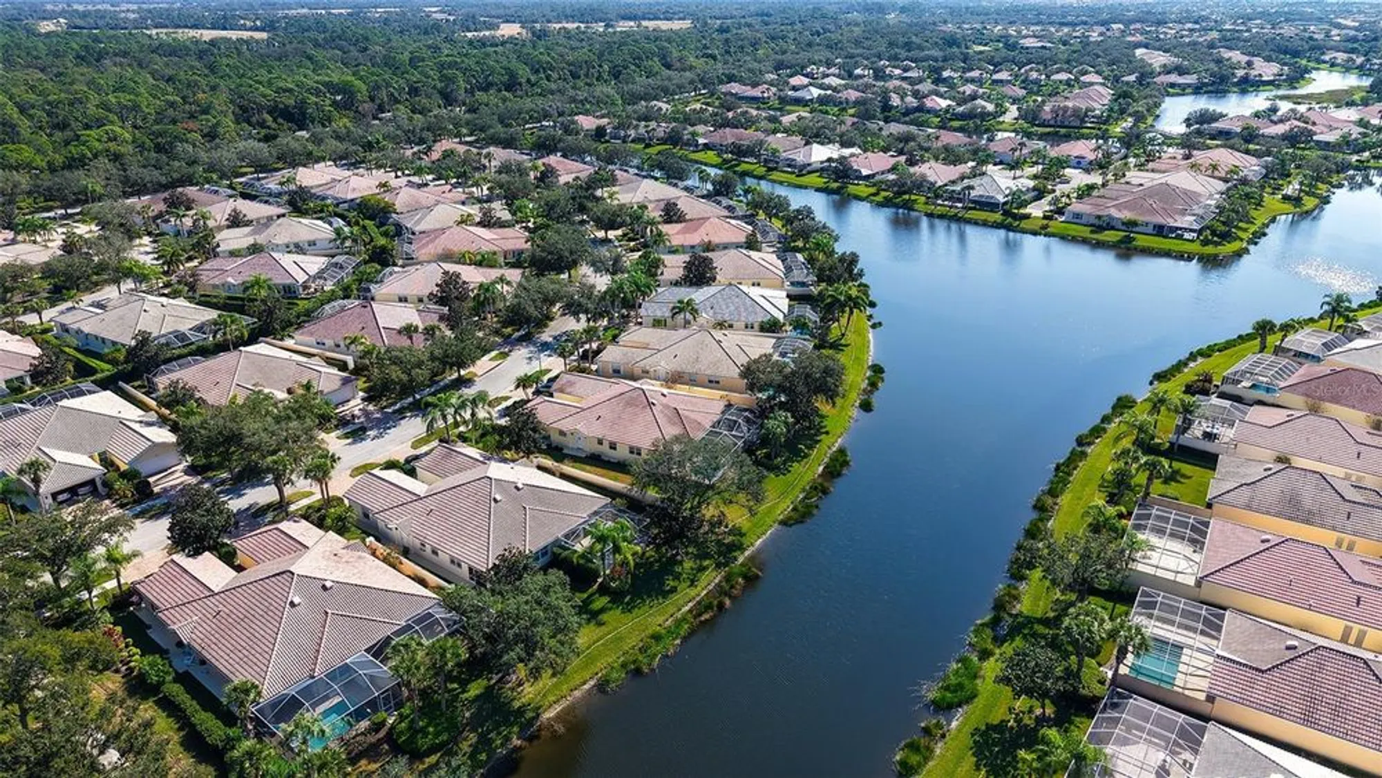 Property Slideshow image 8 of 49 | 5737 ivrea dr, Sarasota, FL, 34238