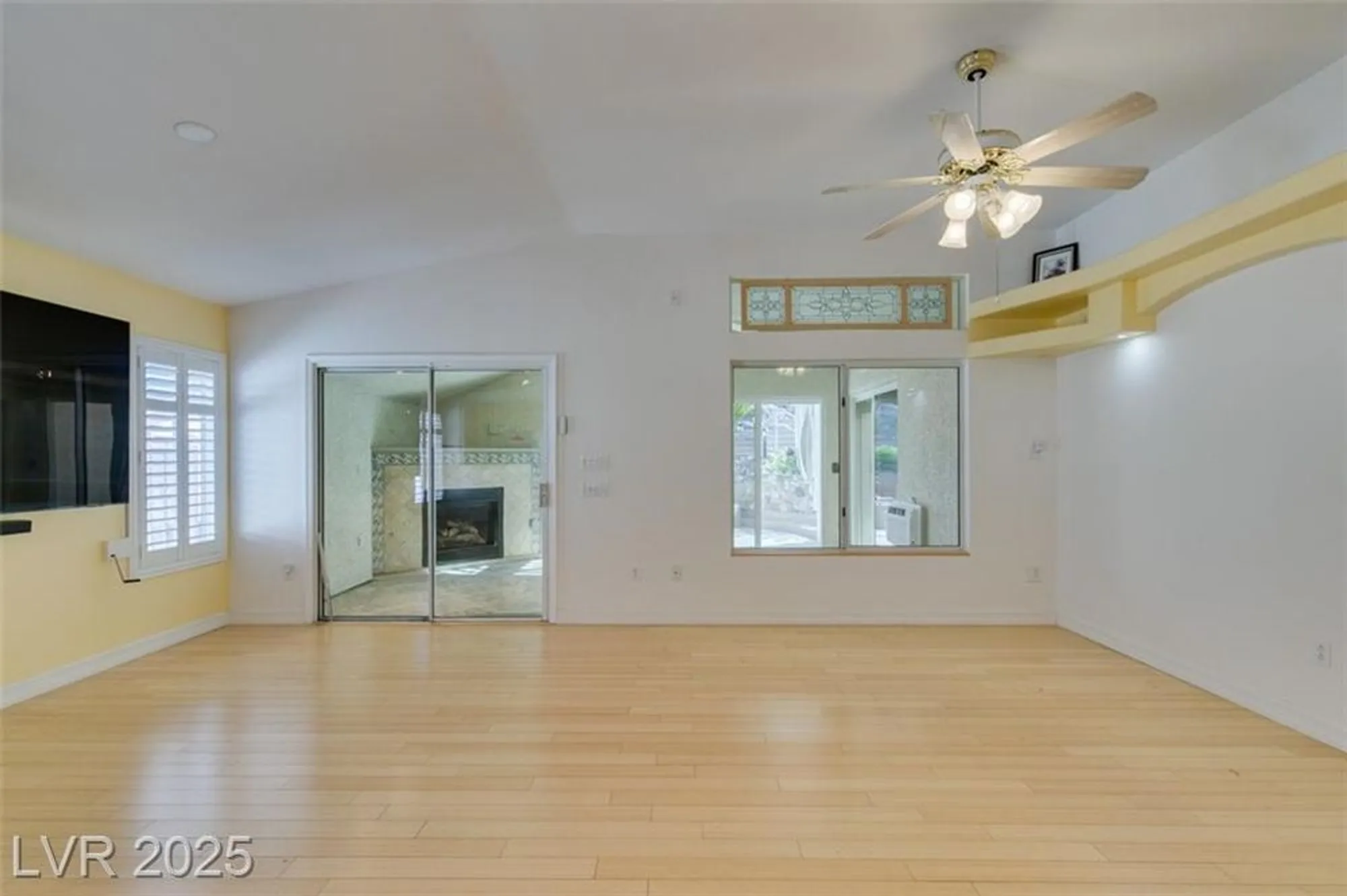 Property Slideshow image 3 of 30 | 2035 poppywood ave, Henderson, NV, 89012