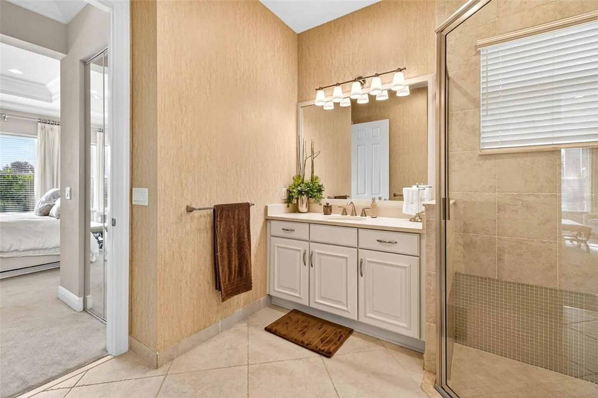 Property Slideshow image 43 of 82 | 5016 stone harbor cir, Wimauma, FL, 33598