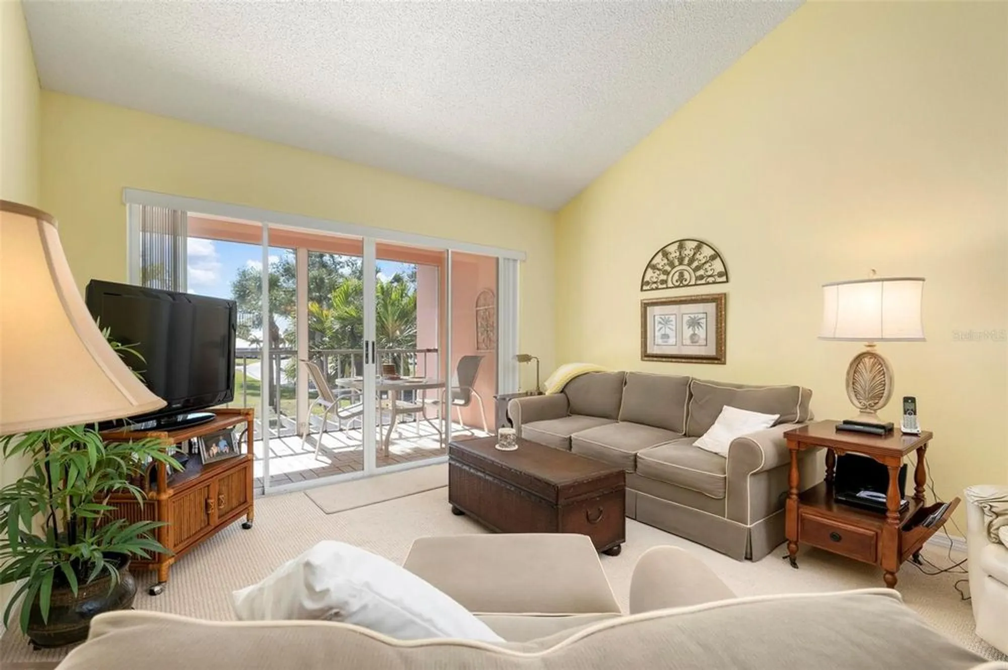 Property Slideshow image 5 of 68 | 458 cerromar rd 483, Venice, FL, 34293