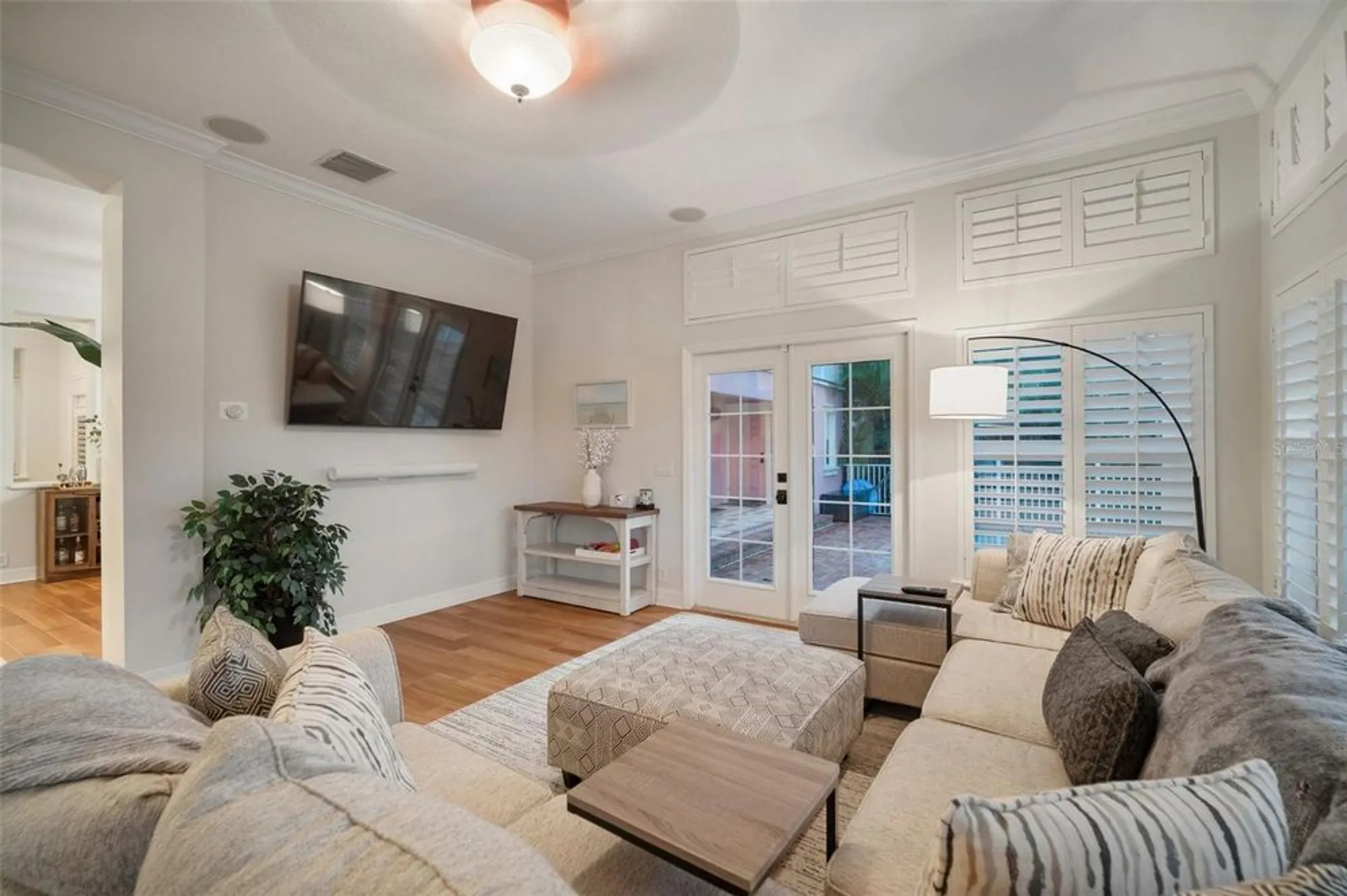 Property Slideshow image 9 of 94 | 825 islebay dr, Apollo Beach, FL, 33572