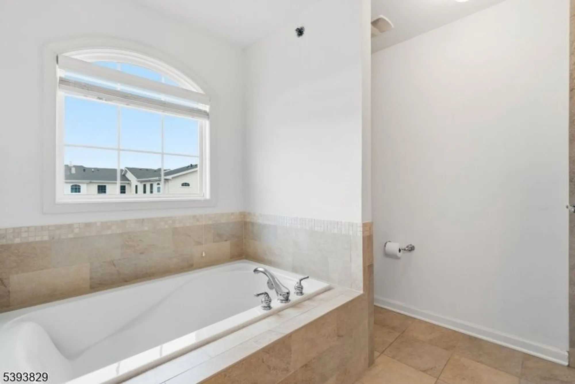 Property Slideshow image 24 of 40 | 613 maple ct, Garwood, NJ, 07027