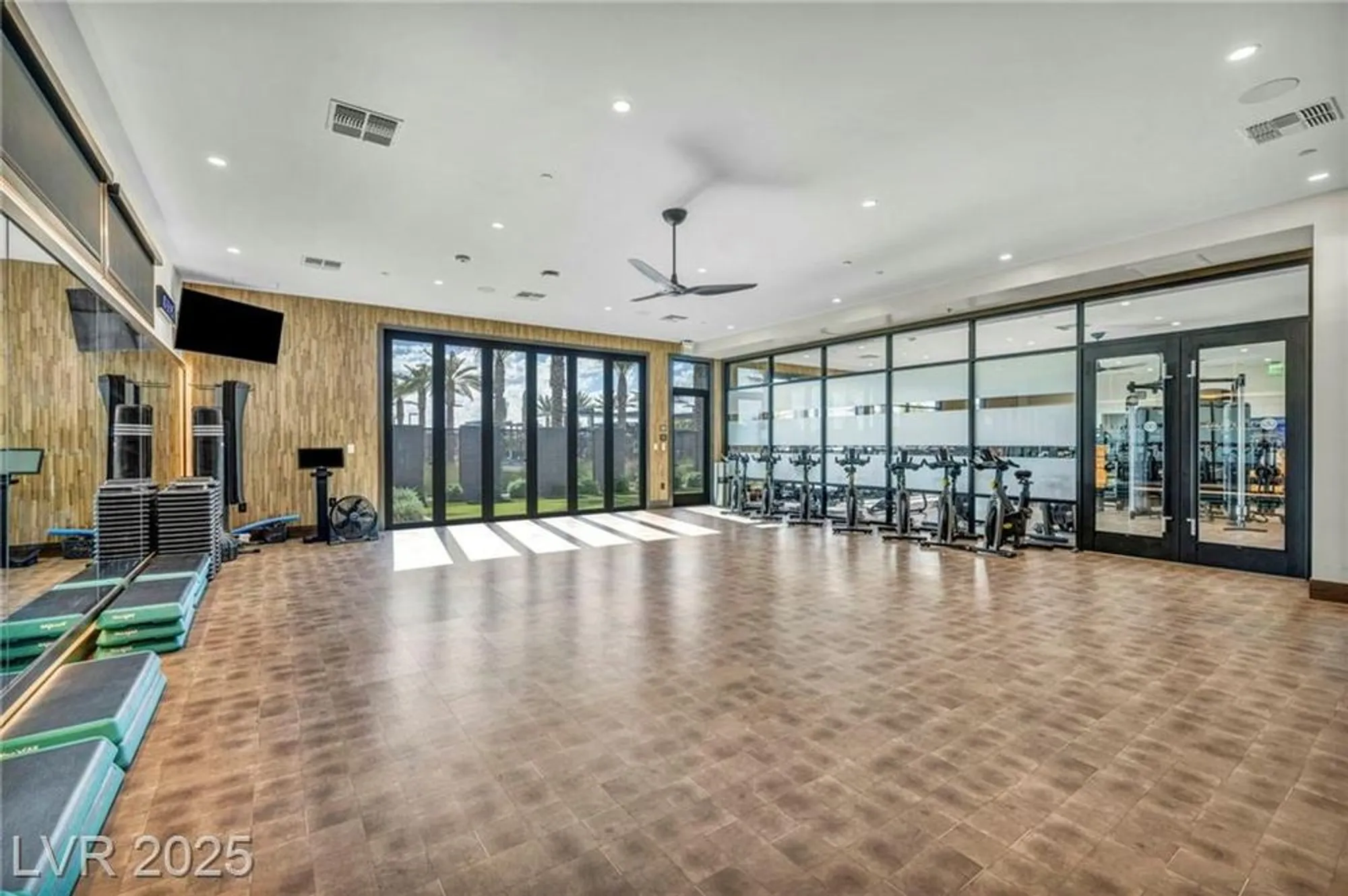 Property Slideshow image 78 of 90 | 9641 balais dr, Las Vegas, NV, 89143