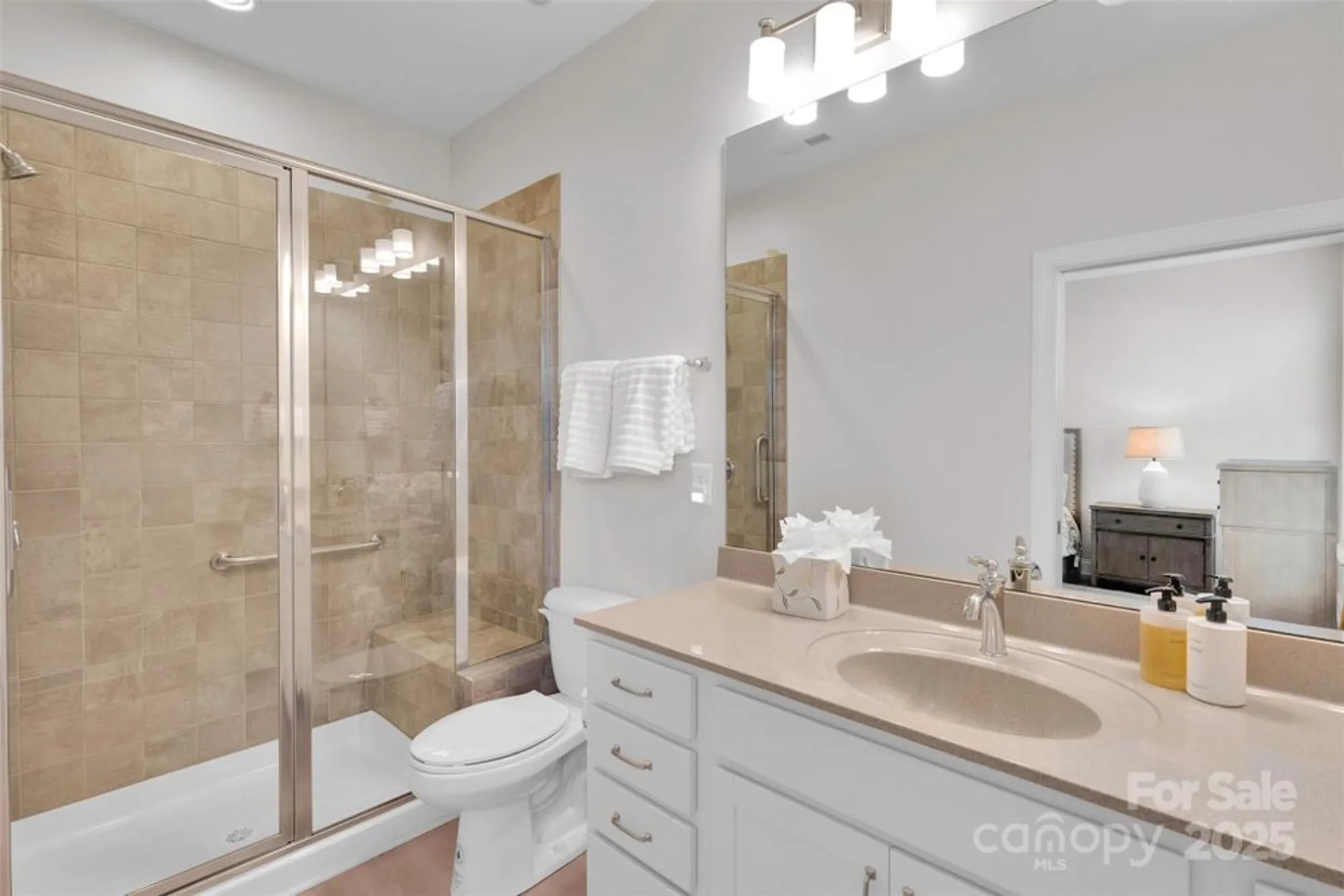 Property Slideshow image 16 of 29 | 13415 hazelbrook ln, Cornelius, NC, 28031