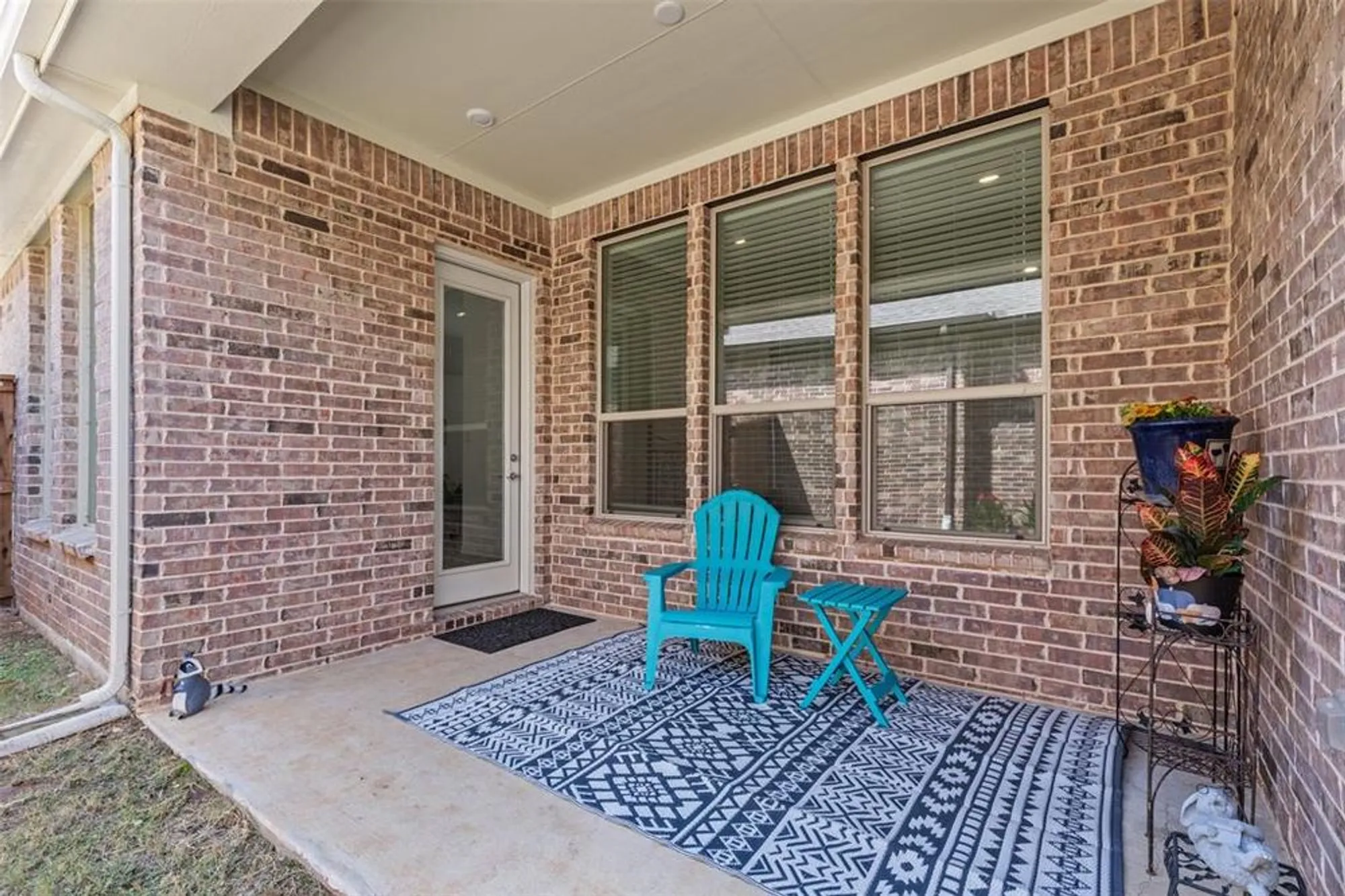 Property Slideshow image 26 of 30 | 4747 kings garden pkwy, Arlington, TX, 76005