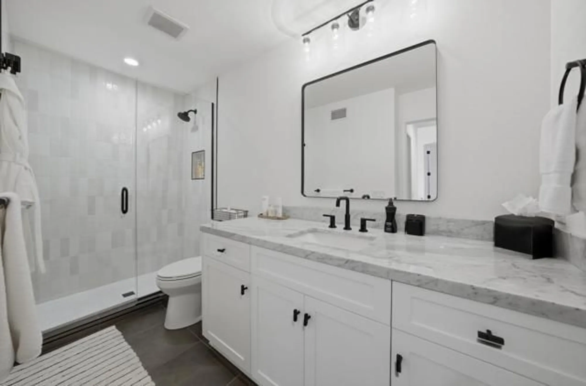 Property Slideshow image 14 of 35 | 54860 oak tree a32, La Quinta, CA, 92253