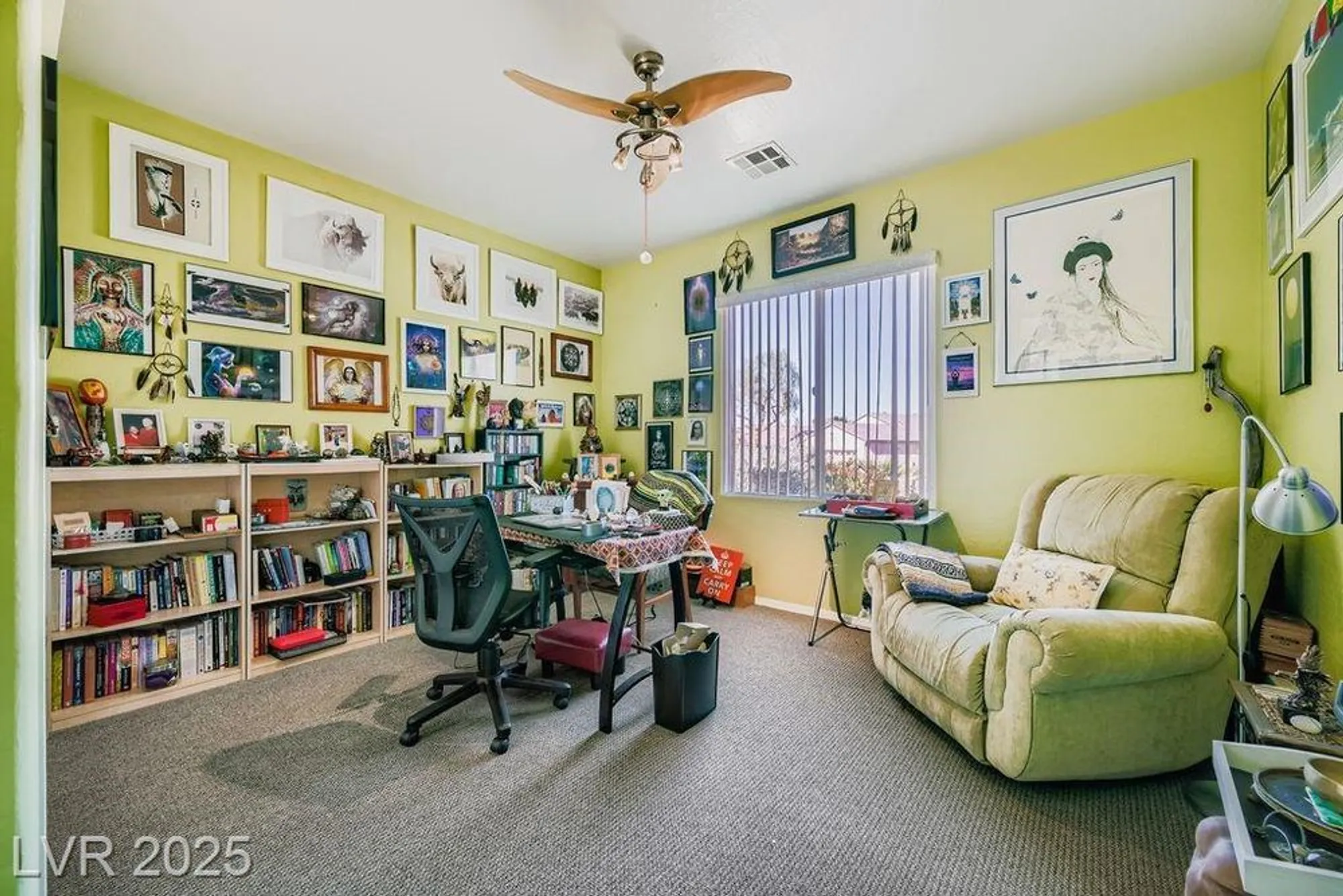 Property Slideshow image 27 of 39 | 2515 jada dr, Henderson, NV, 89044