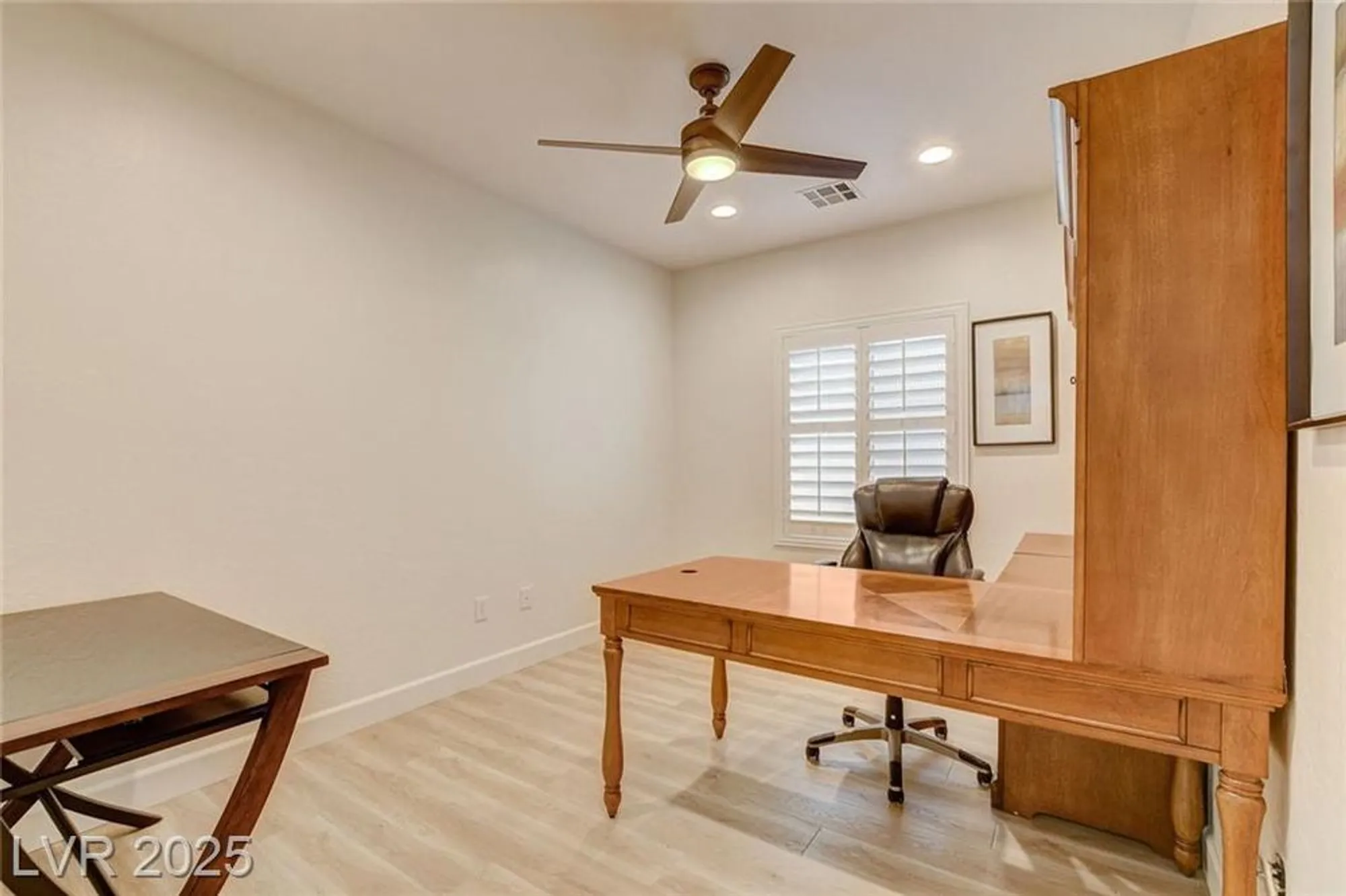 Property Slideshow image 28 of 64 | 7873 broadwing dr, North Las Vegas, NV, 89084