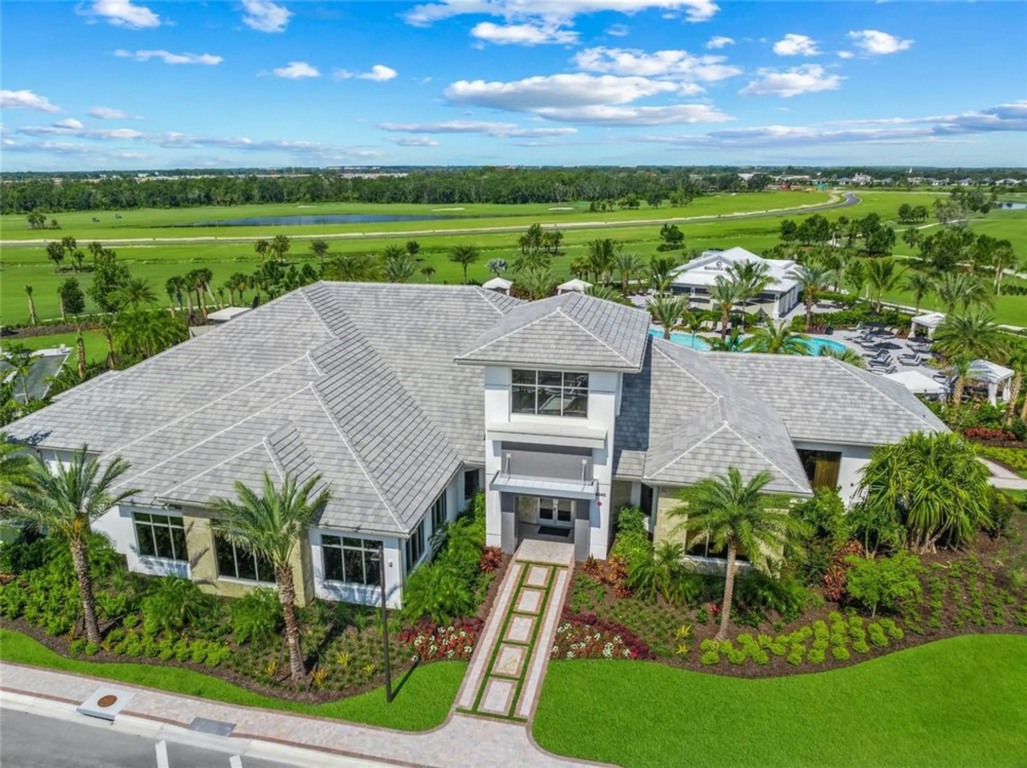 Property Slideshow image 63 of 90 | 16423 isola pl, Lakewood Ranch, FL, 34211