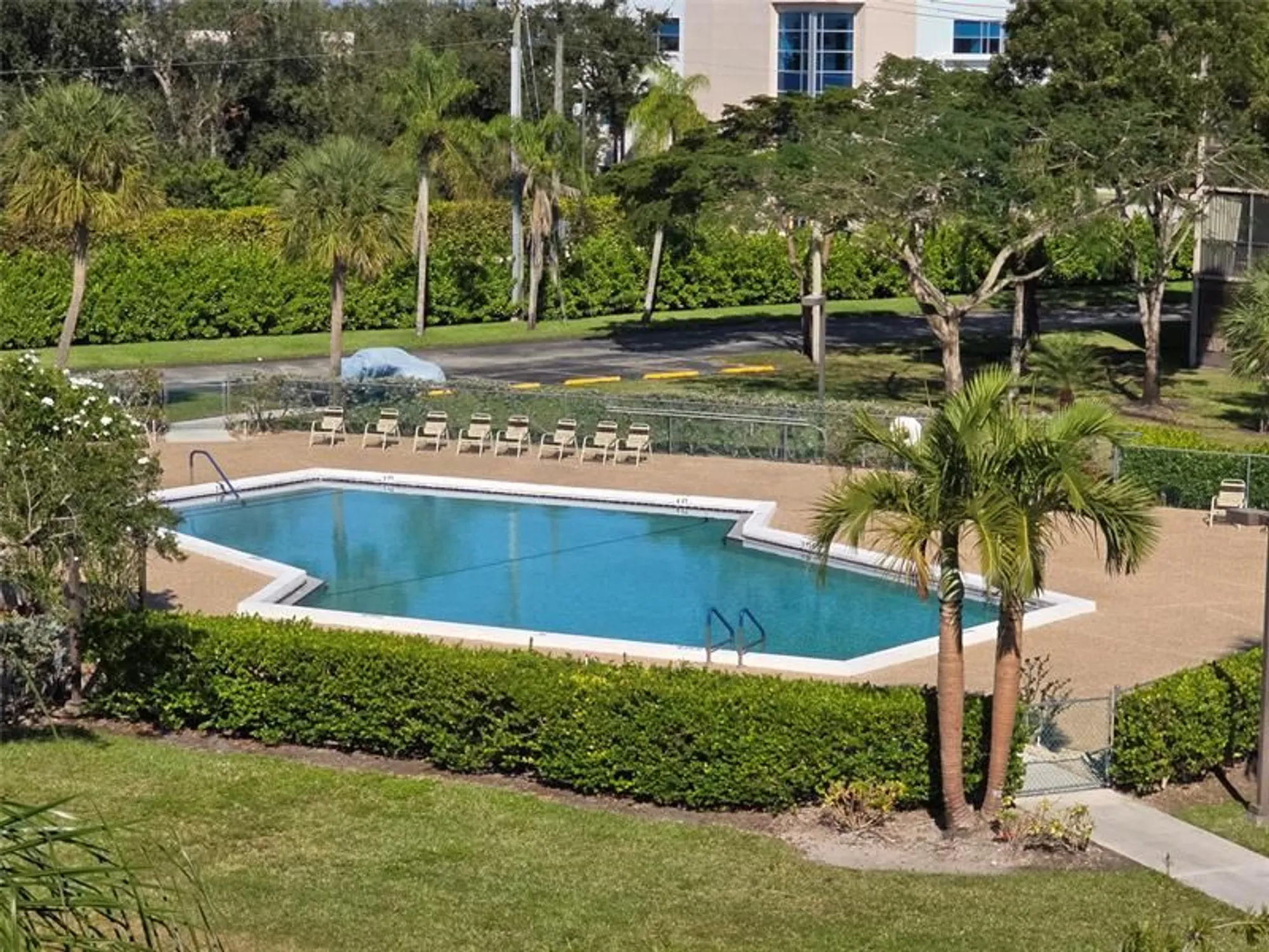 Property Slideshow image 4 of 27 | 550 sw 138th ave 402k, Pembroke Pines, FL, 33027