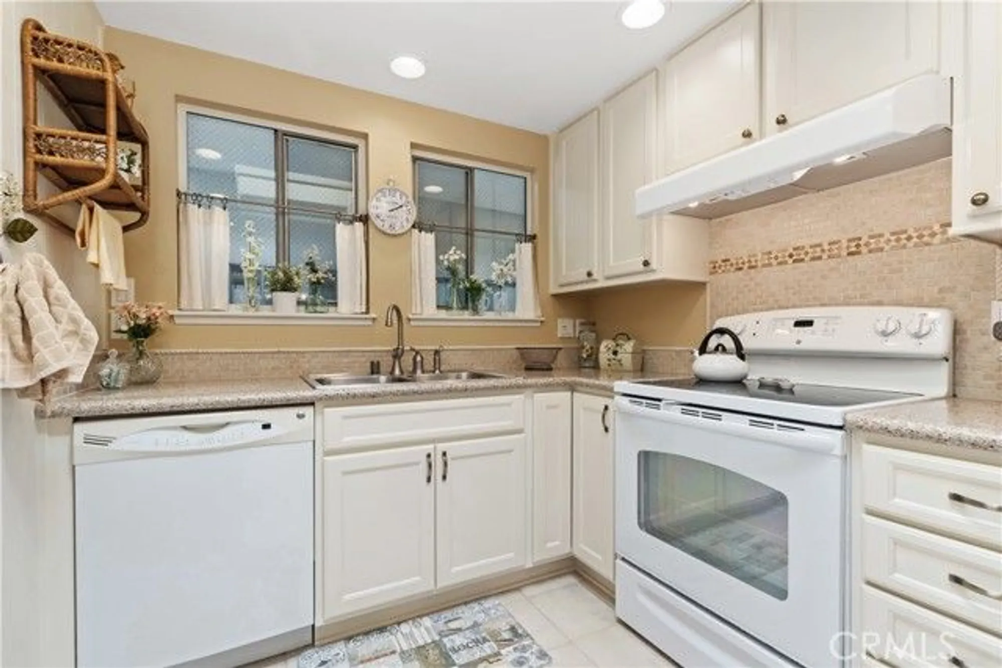 Property Slideshow image 16 of 53 | 802 ronda mendoza n, Laguna Woods, CA, 92637