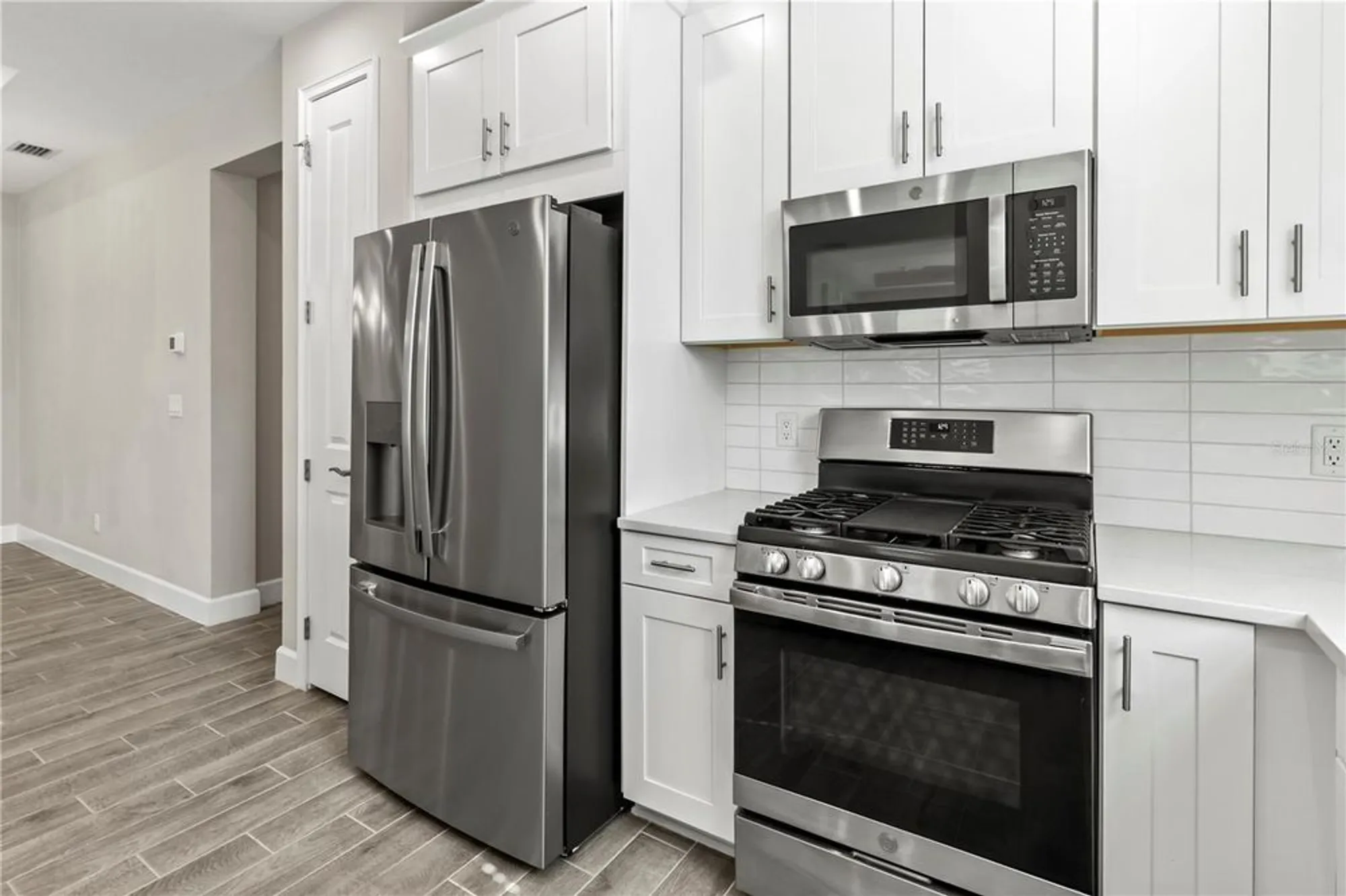 Property Slideshow image 7 of 32 | 6250 plateau ct, Bradenton, FL, 34203