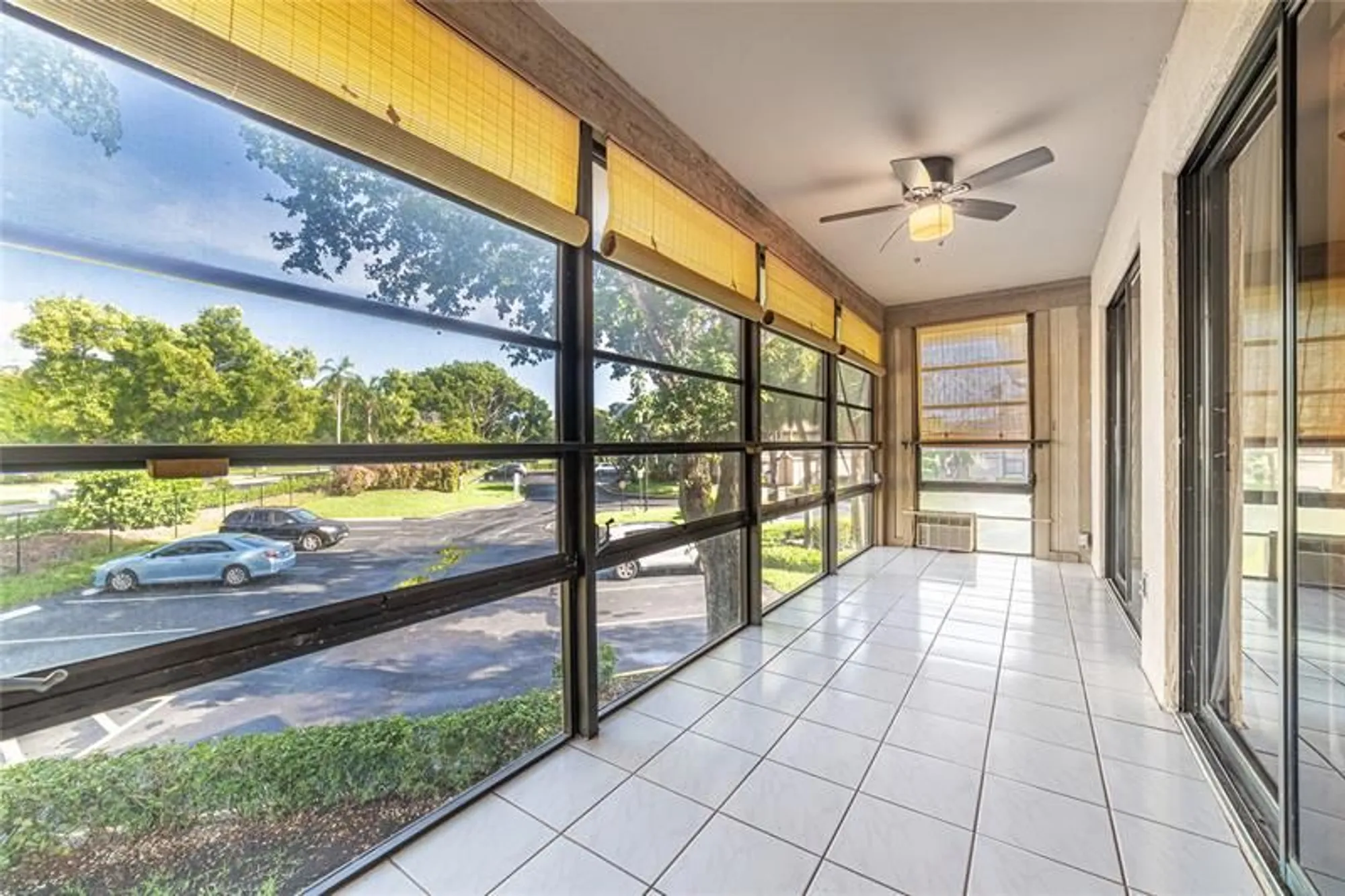 Property Slideshow image 18 of 29 | 9998 n belfort cir # 9998, Tamarac, FL, 33321