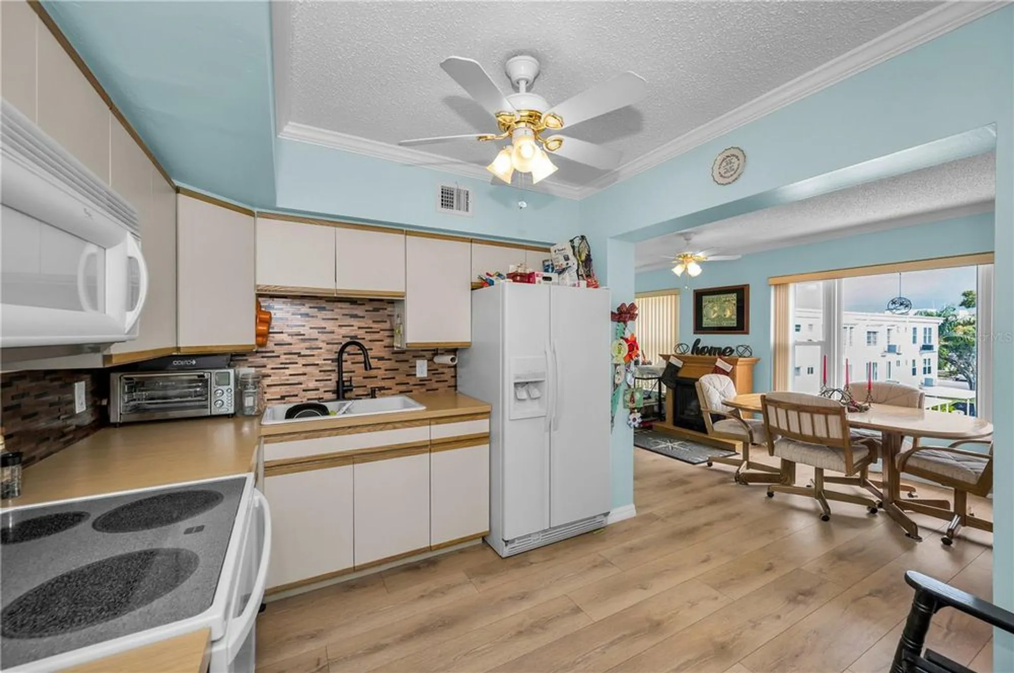 Property Slideshow image 13 of 74 | 2428 columbia dr 64, Clearwater, FL, 33763