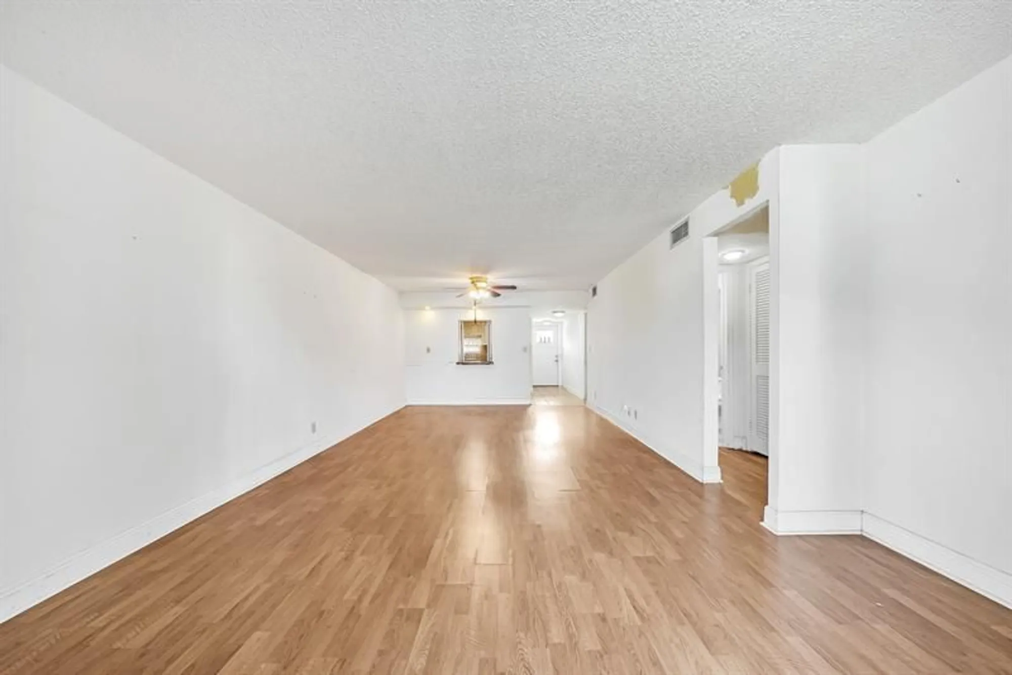 Property Slideshow image 23 of 33 | 8980 s hollybrook blvd 204, Pembroke Pines, FL, 33025