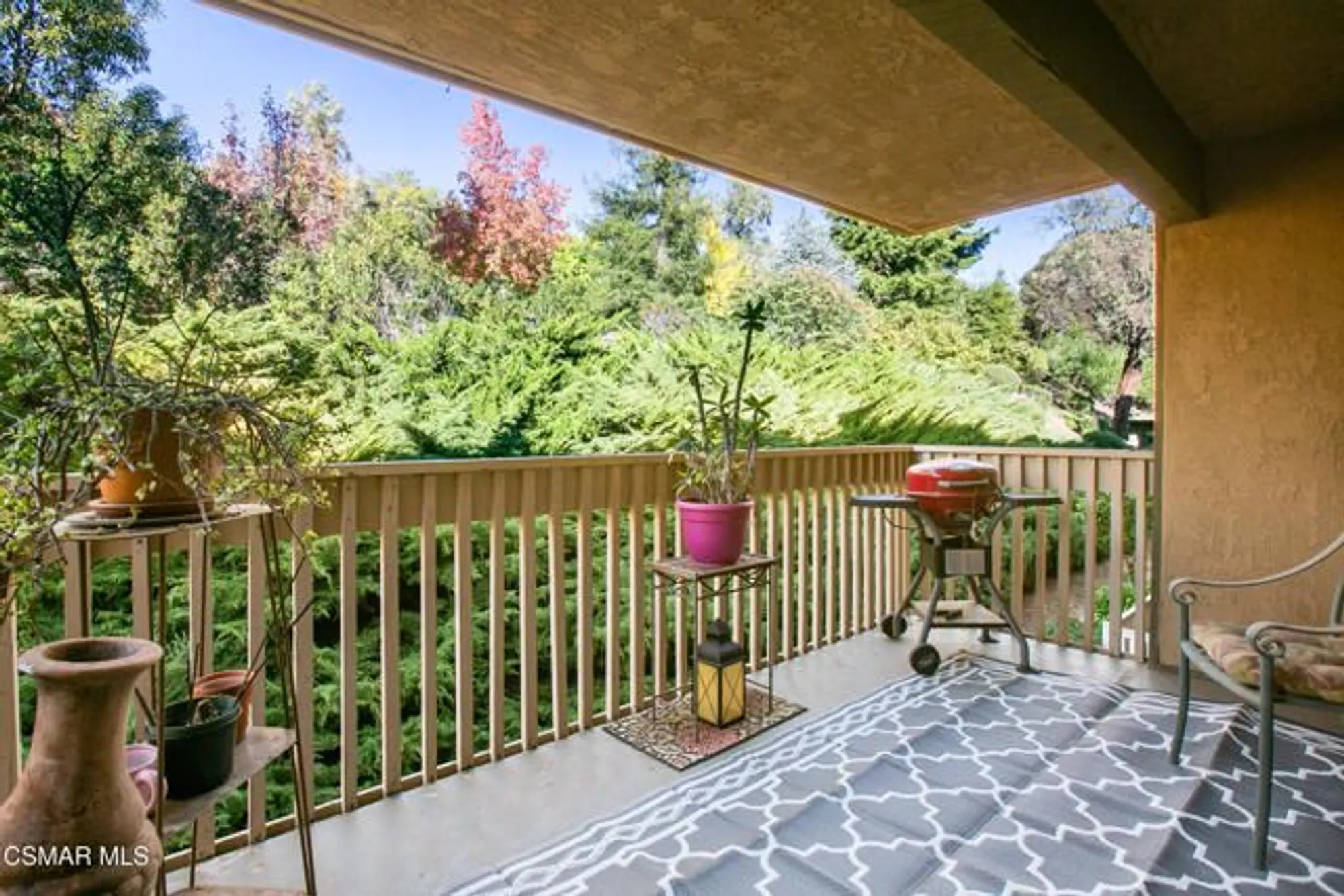 Property Slideshow image 12 of 16 | 286 oakleaf dr apt 22, Thousand Oaks, CA, 91360