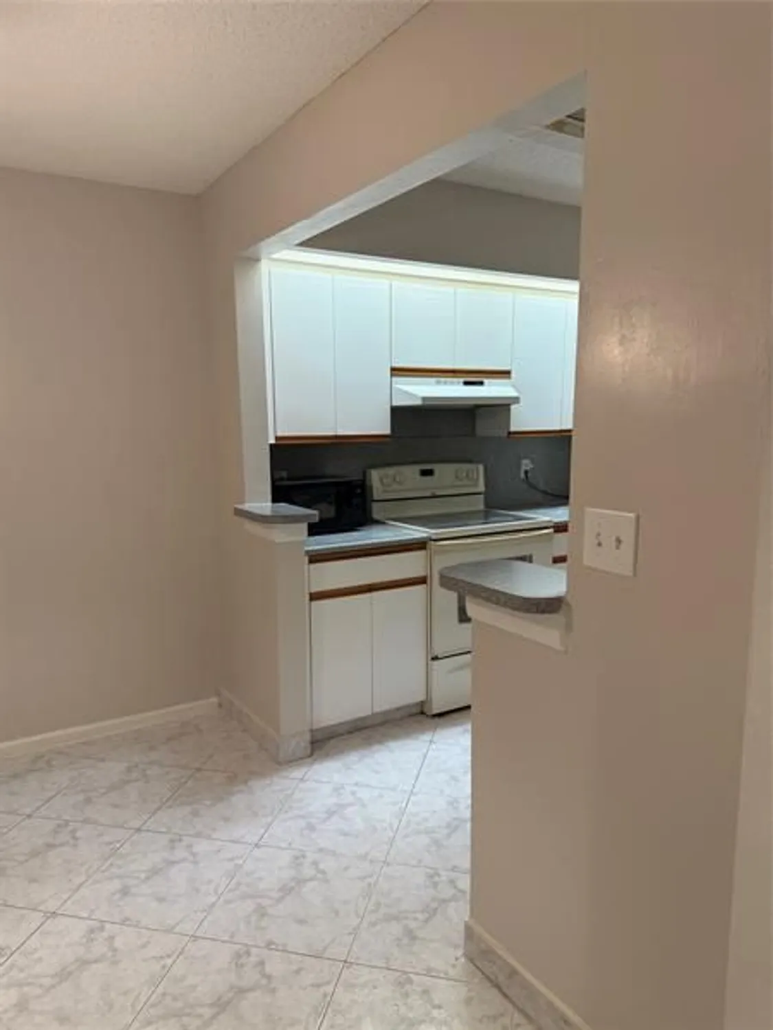 Property Slideshow image 9 of 70 | 1705 andros isle apt b2, Coconut Creek, FL, 33066