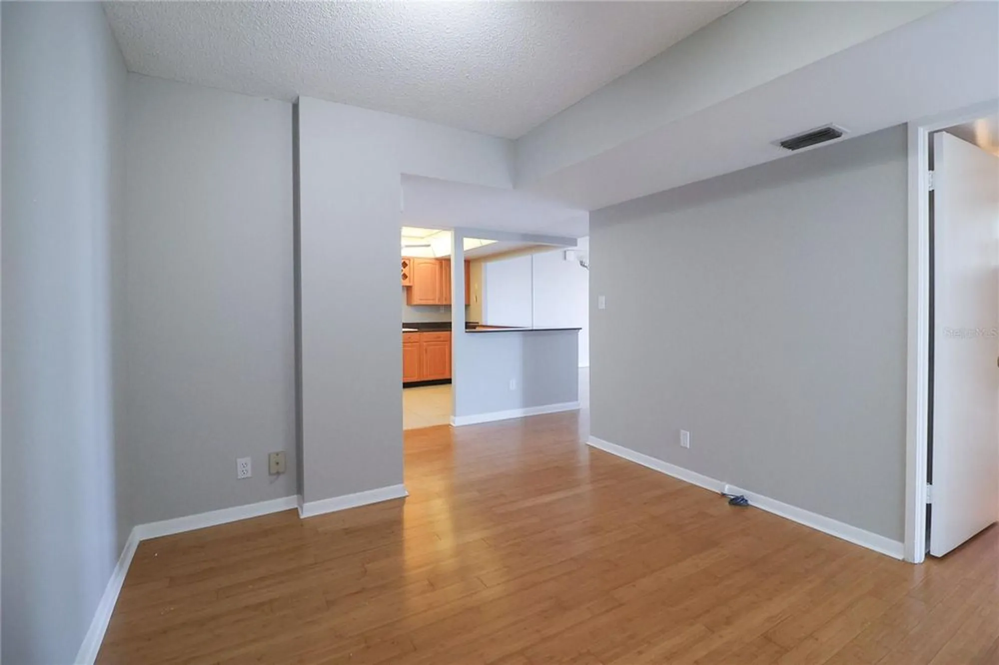 Property Slideshow image 6 of 28 | 7400 sun island dr 501, South Pasadena, FL, 33707